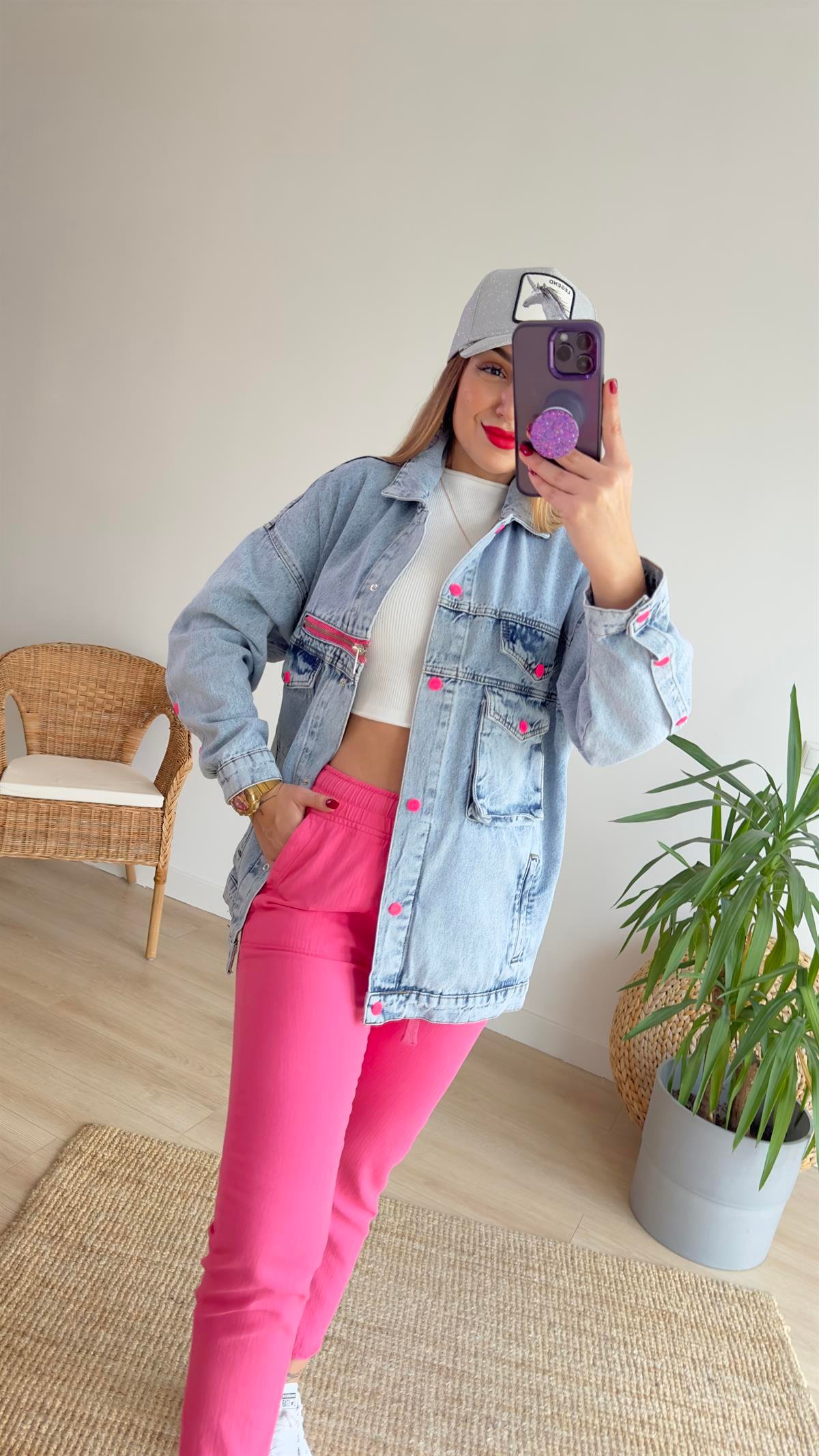 Pembe Düğmeli Kot Ceket