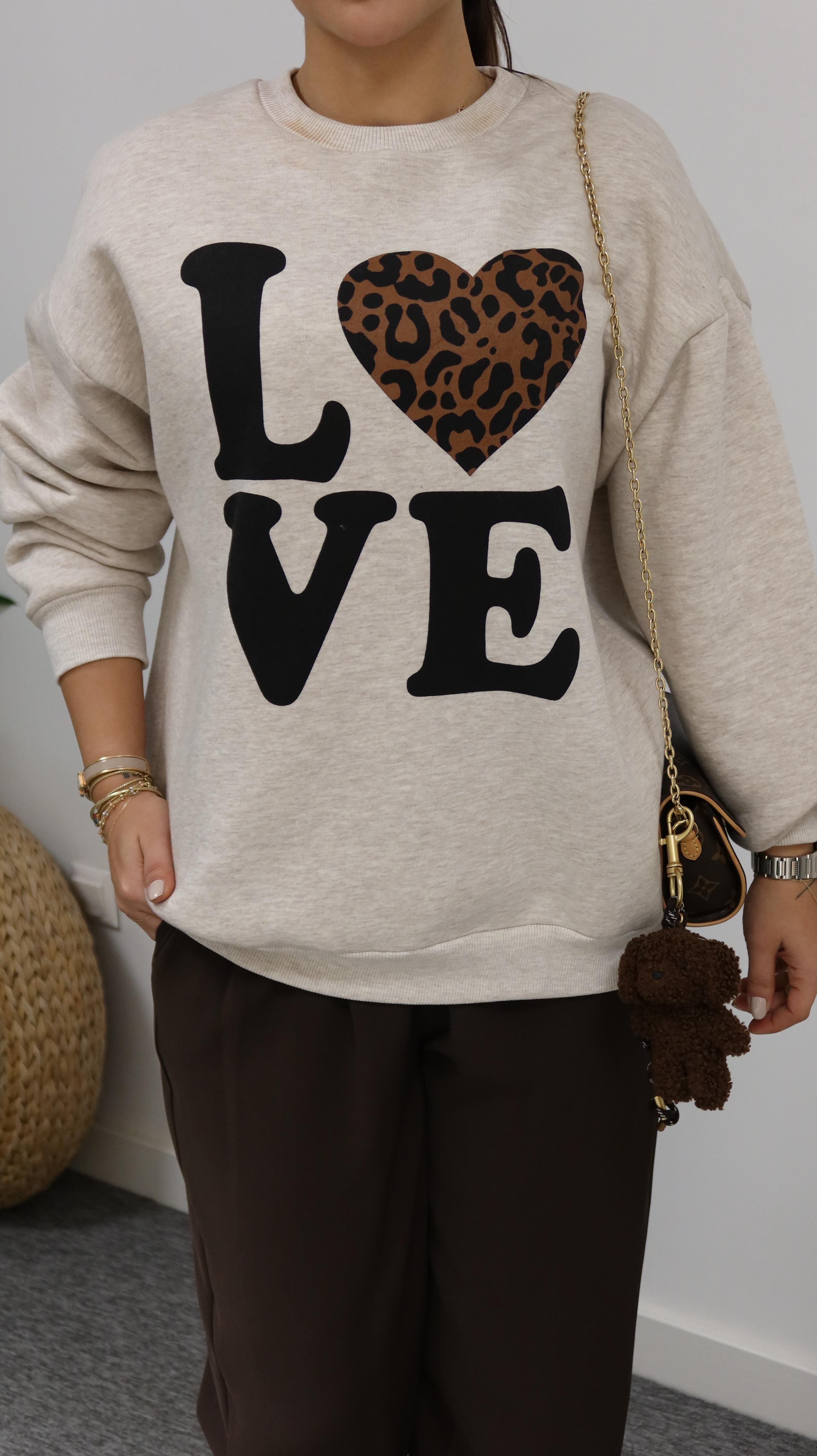 Love Yazılı Bej Sweatshirt