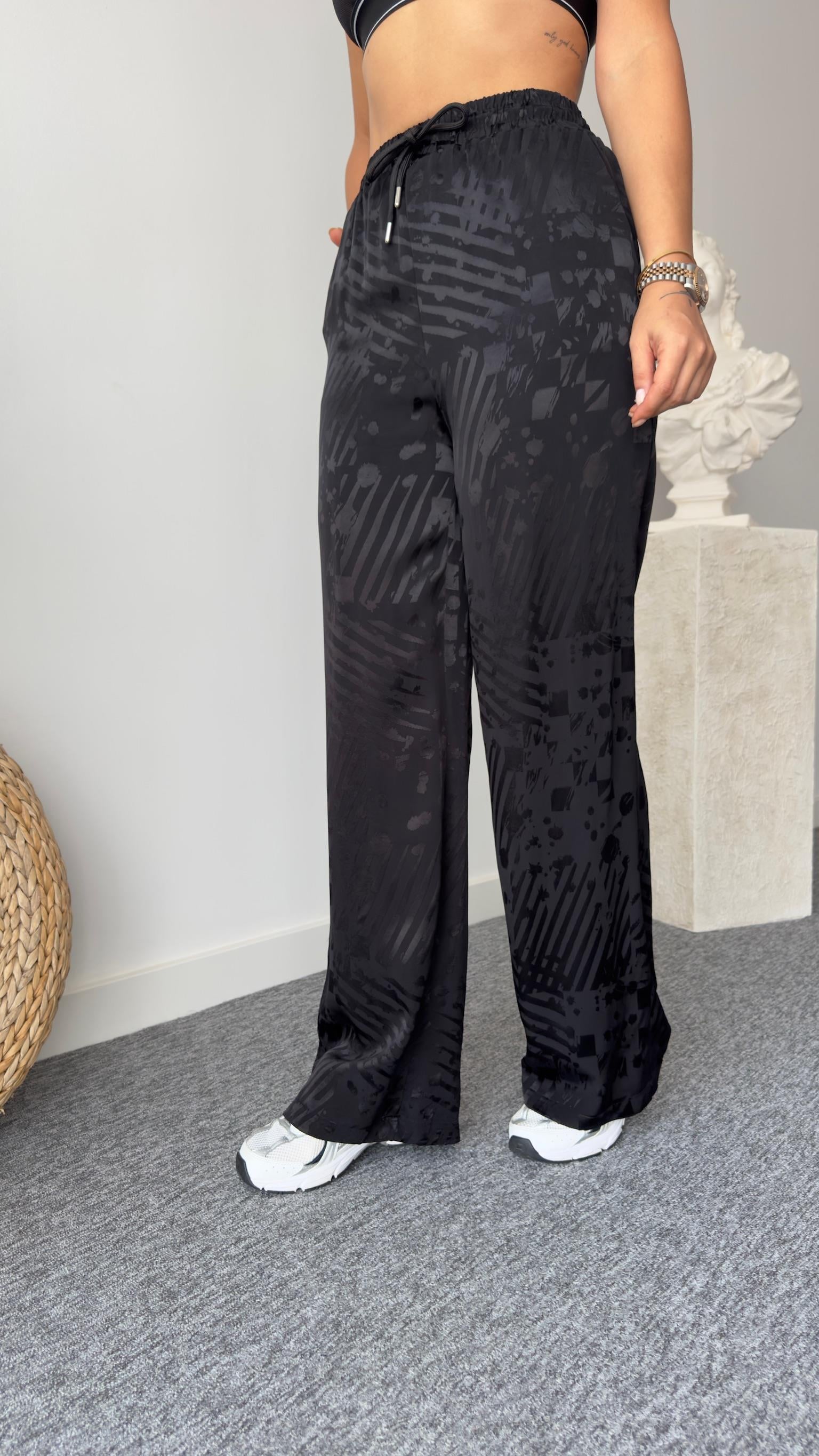 Enzo Desenli Siyah Pantolon 