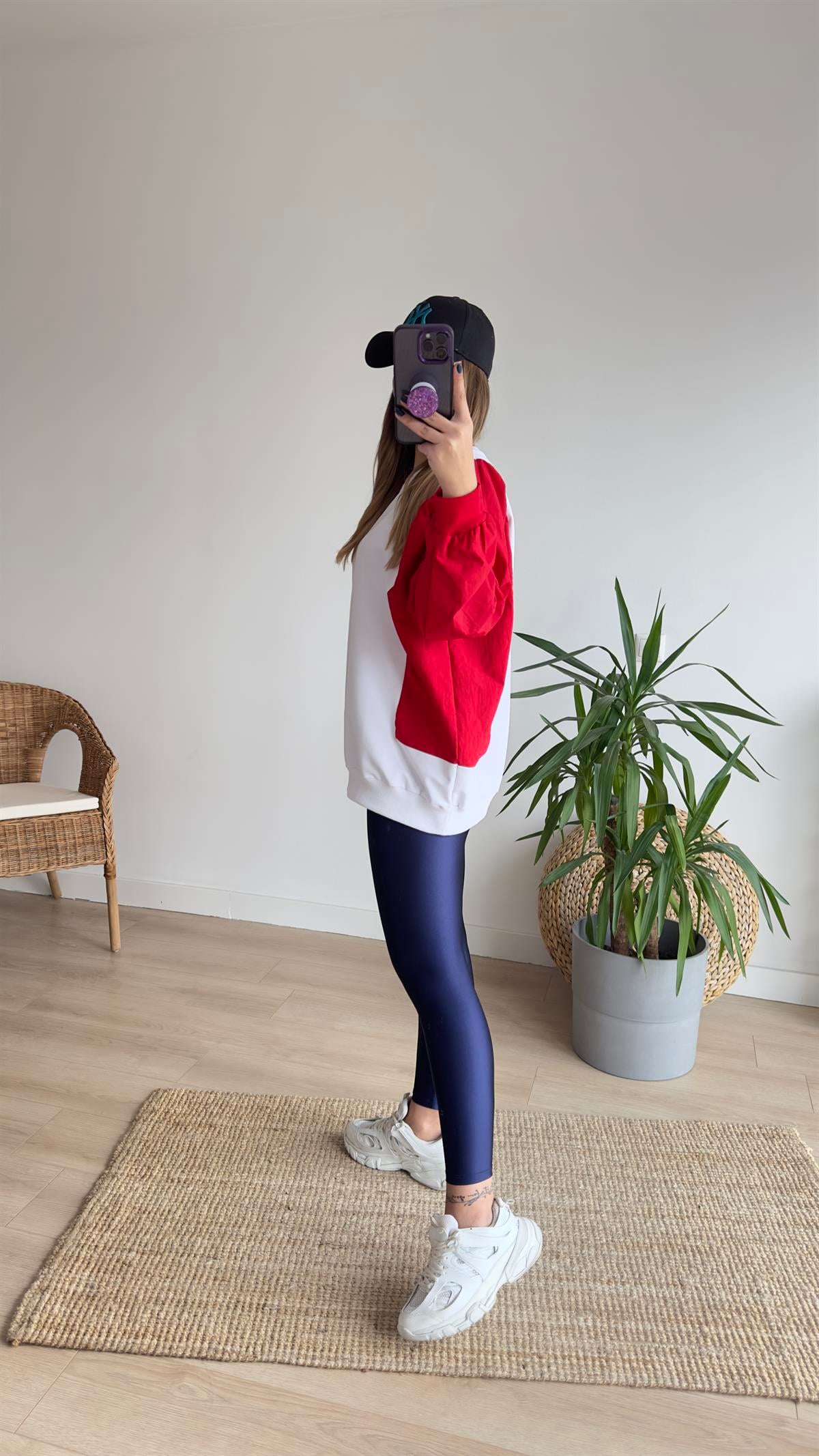 Marka Model Kırmızı Paraşüt Garni Sweat