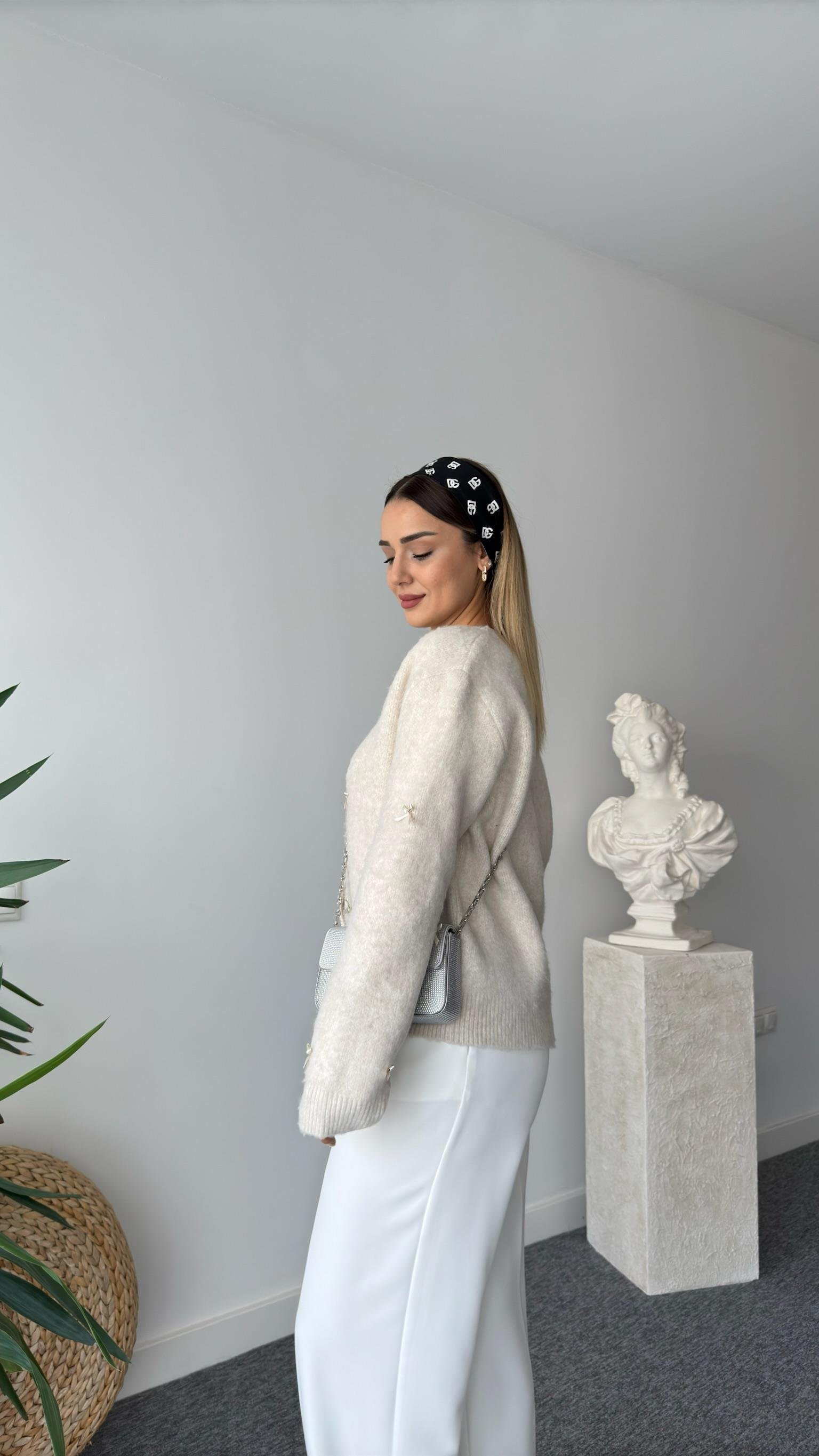 Luan Fiyonk Detaylı Marka Model Bej Hırka