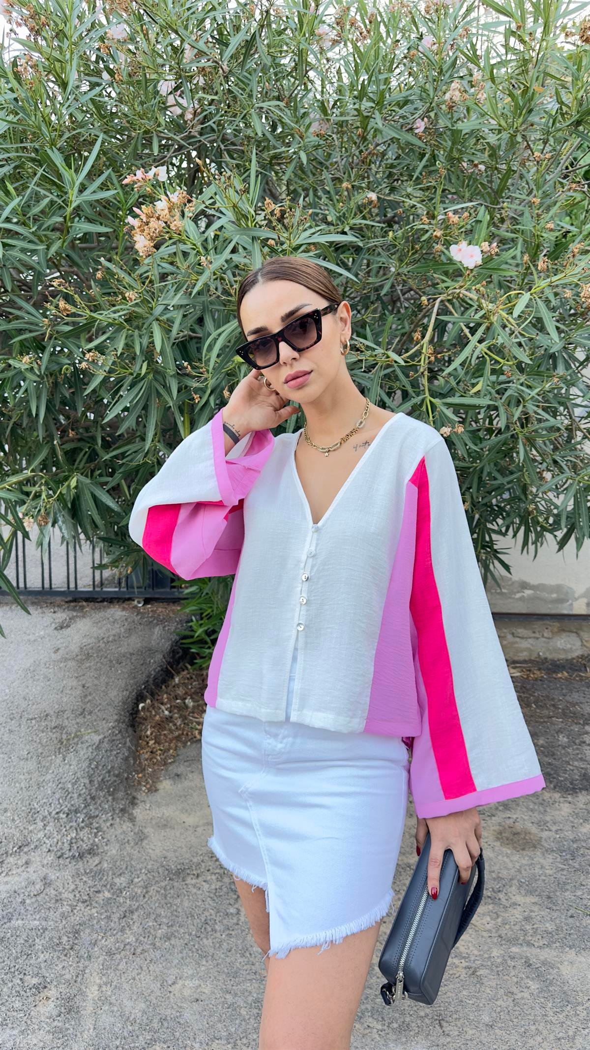 Marka Model Pembe Renk Geçişli Bluz