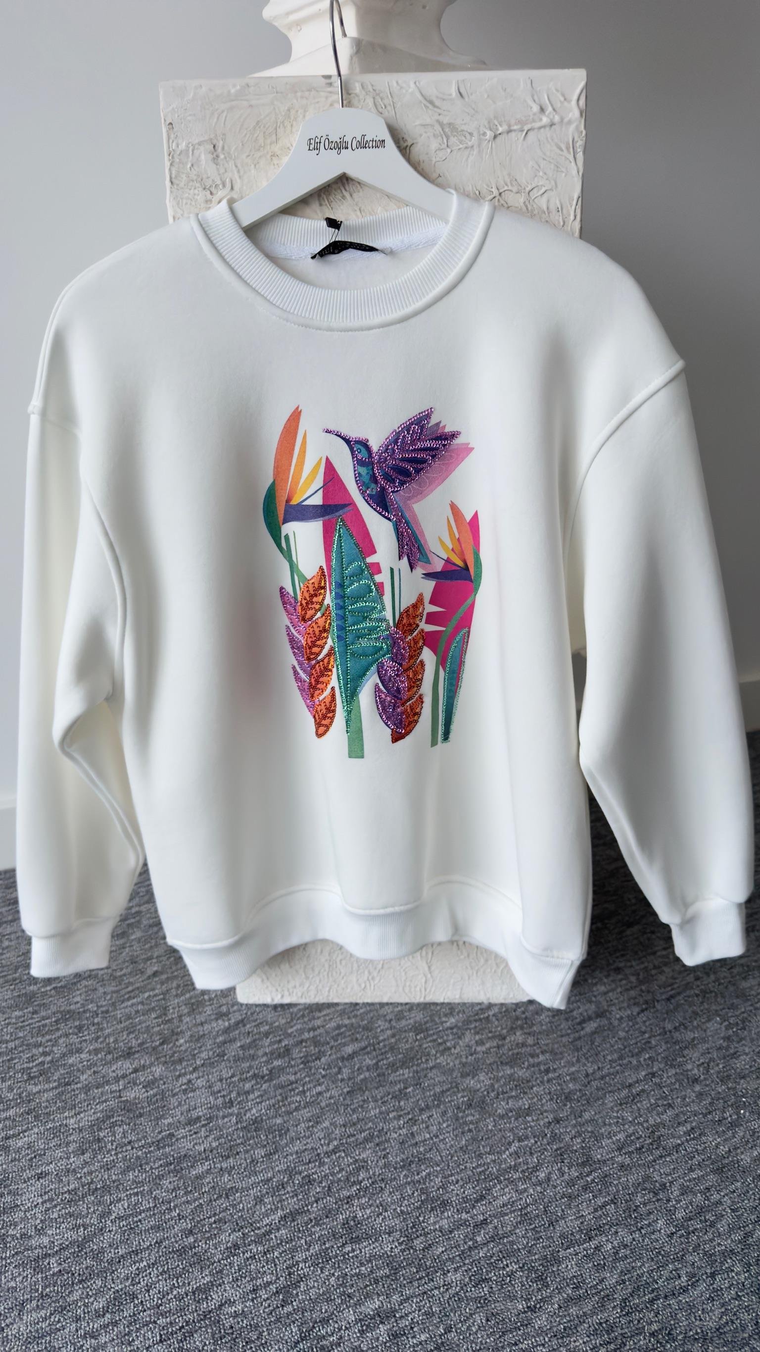 Kuş Baskılı Beyaz Sweatshirt