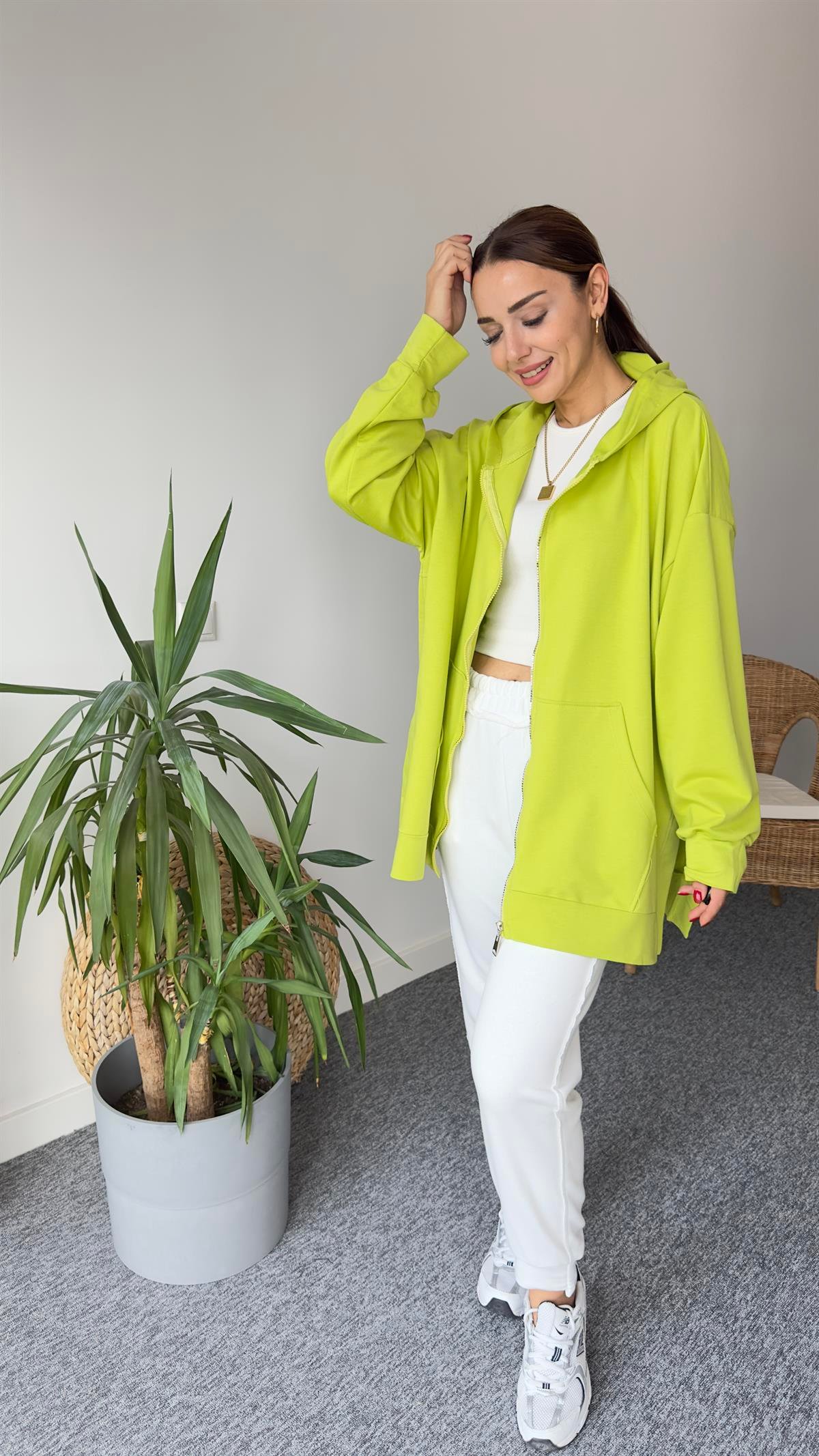 İki İplik Yanları Yırtmaçlı Yeşil Sweat