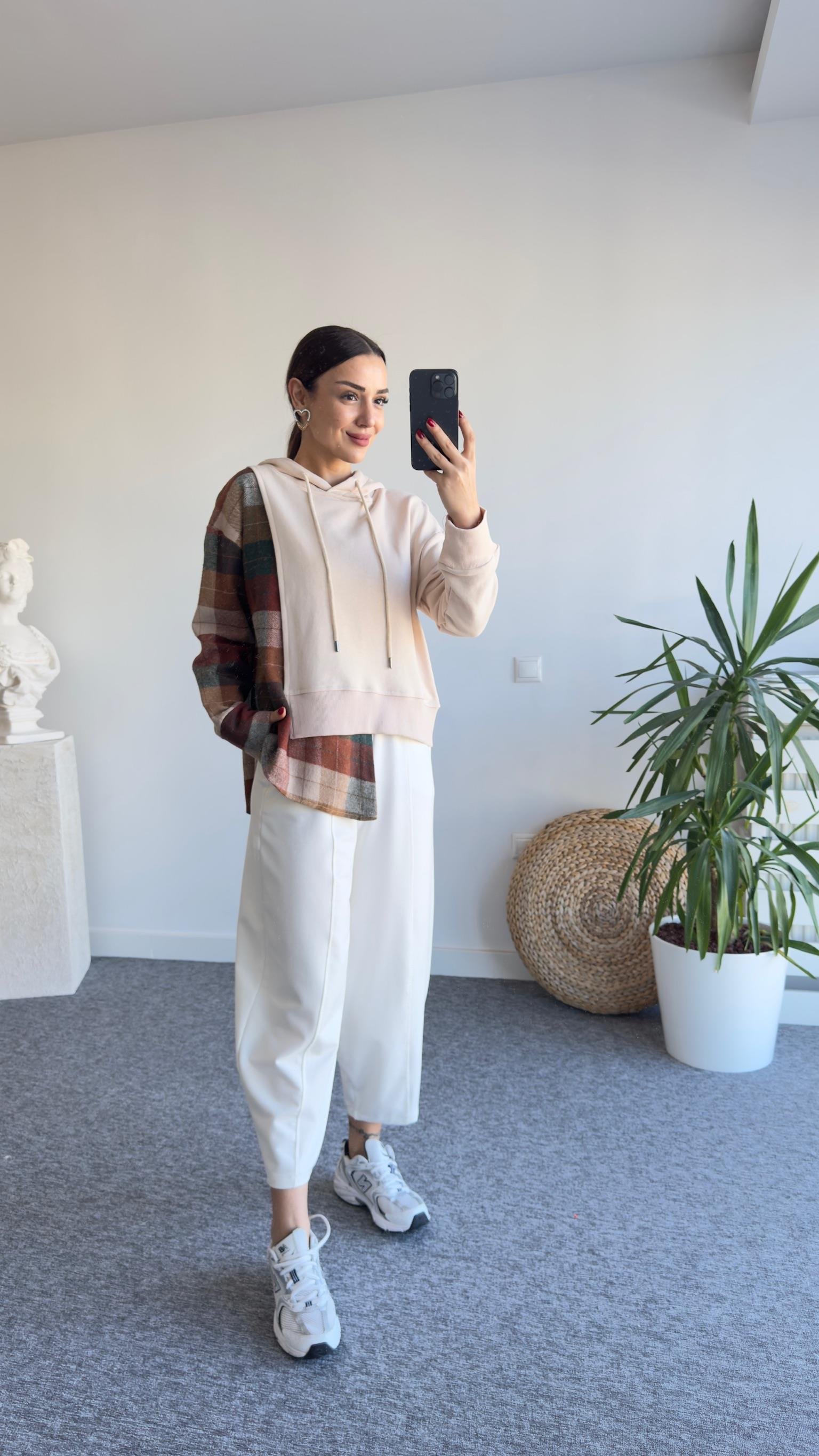 Yan Kahve Ekoseli Kapüşonlu Sweat