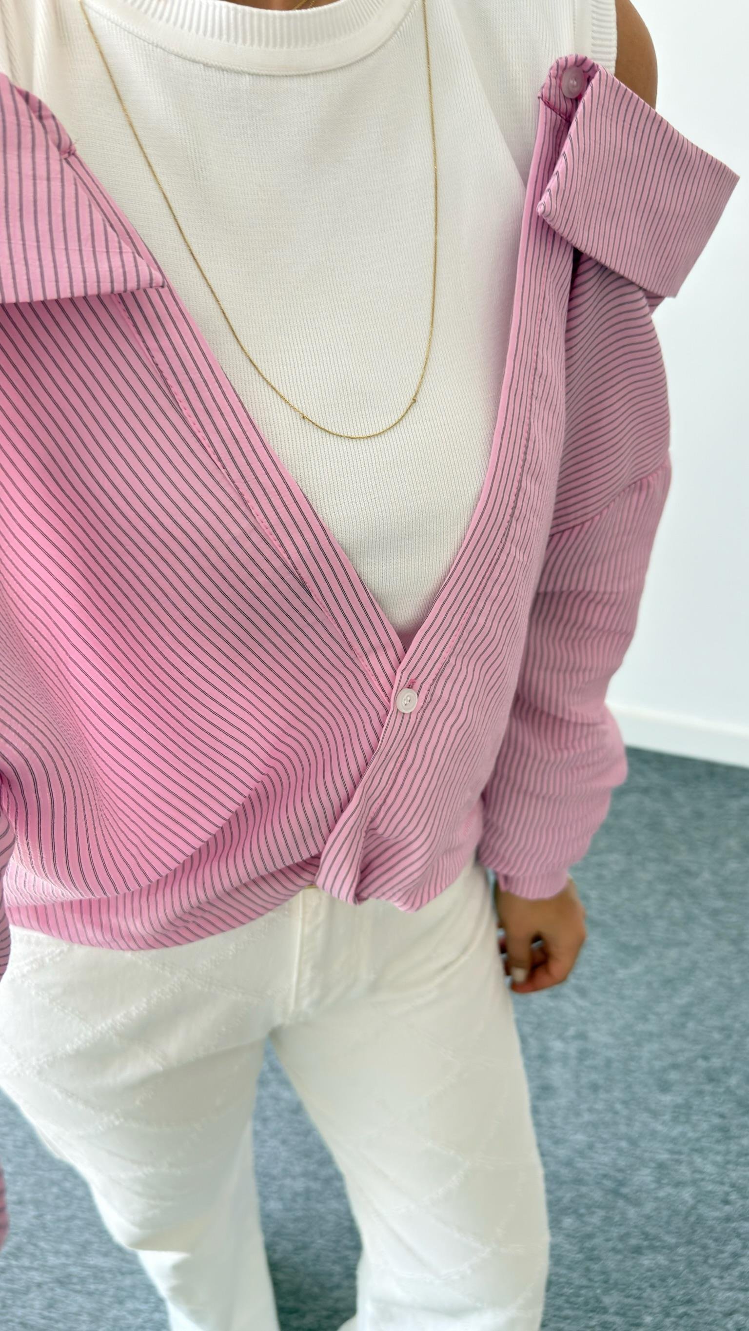 Pembe Çizgili Triko Atletli Gömlek