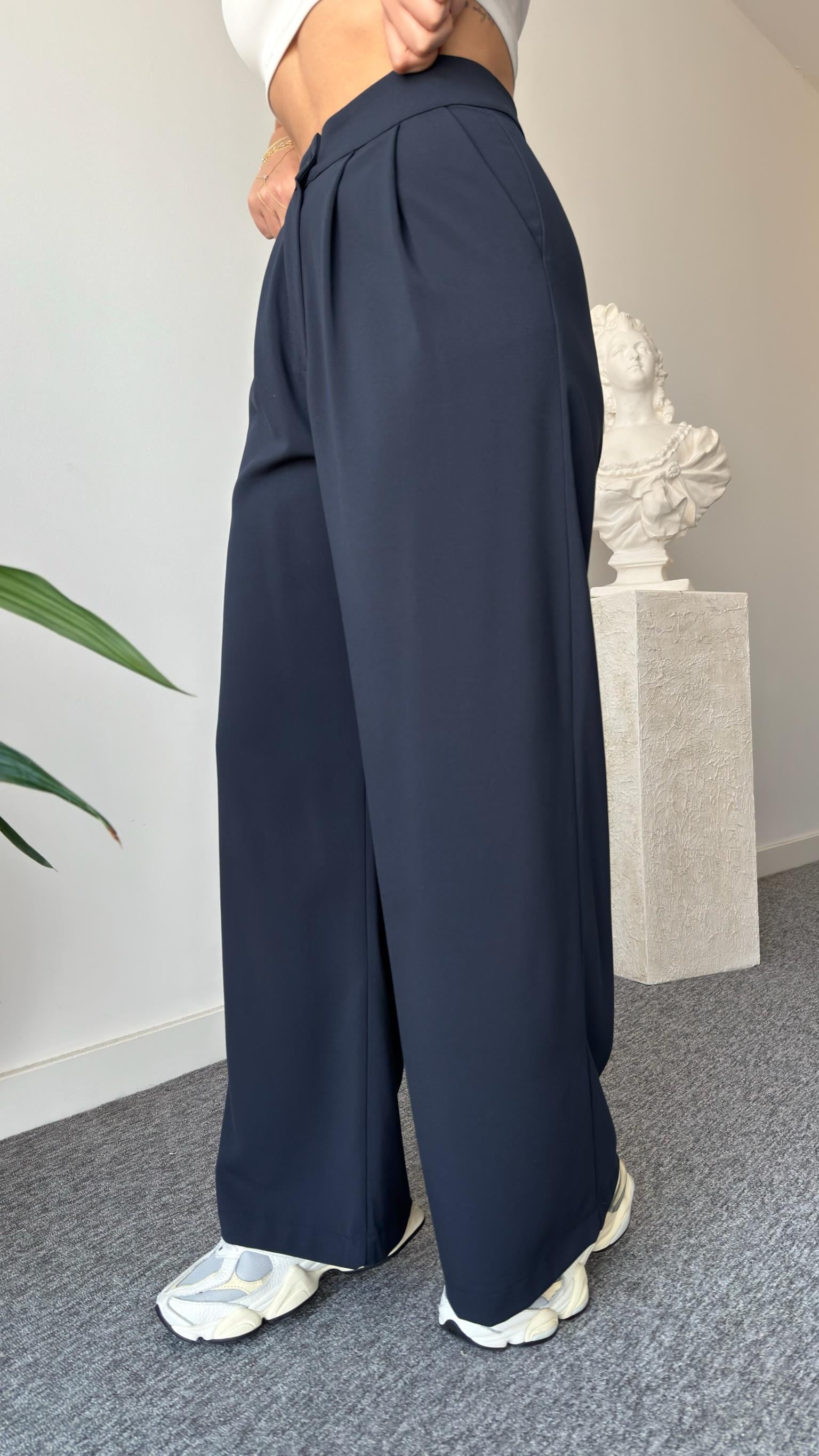 Nema Taş Detaylı Blazer Pantolon Takım