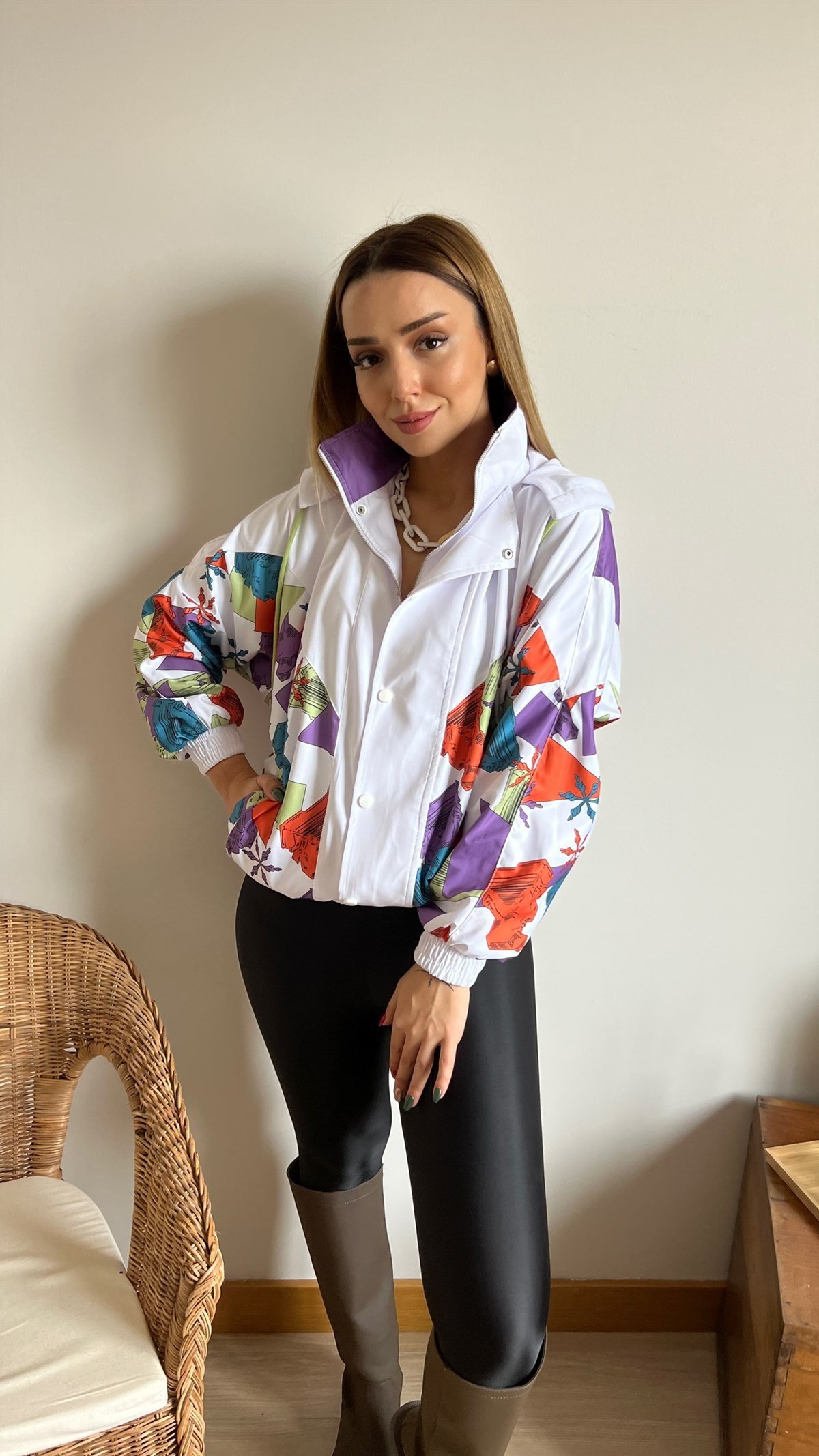  Geometrik Desenli Tasarım Bomber