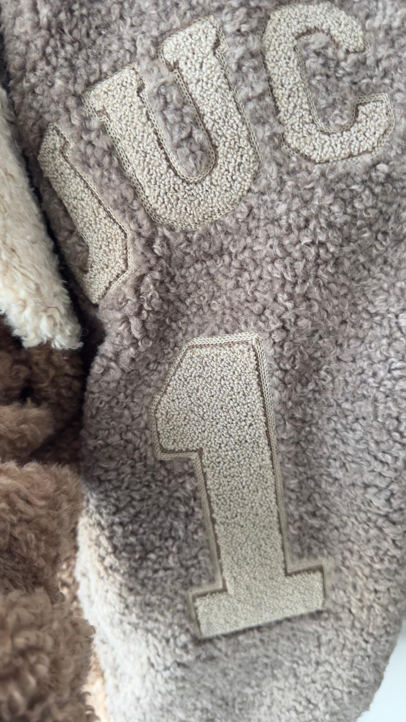 Premıum Yazı Detaylı Kahve Peluş Mont