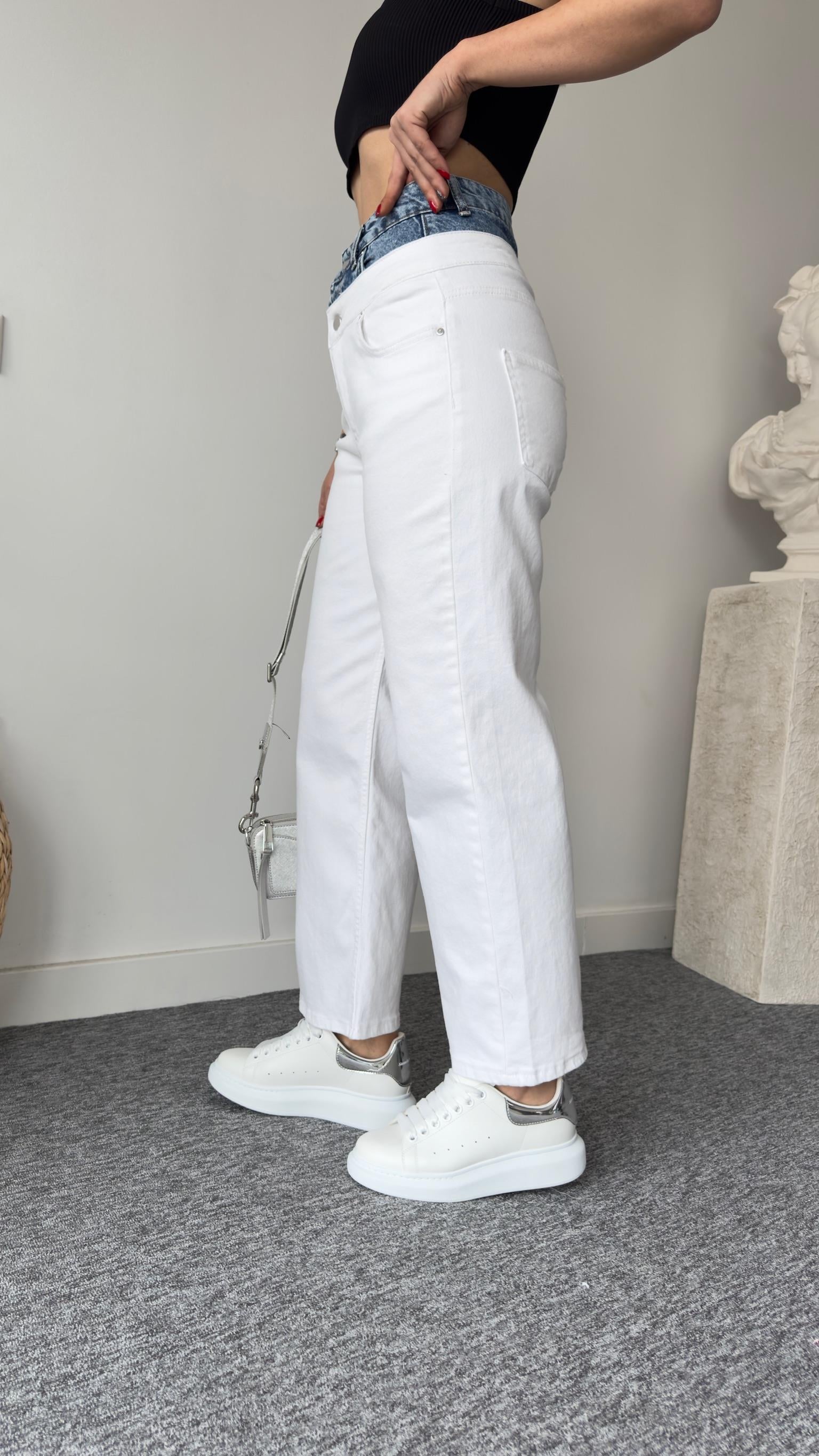 Tws Model Bel Detaylı Beyaz Jean