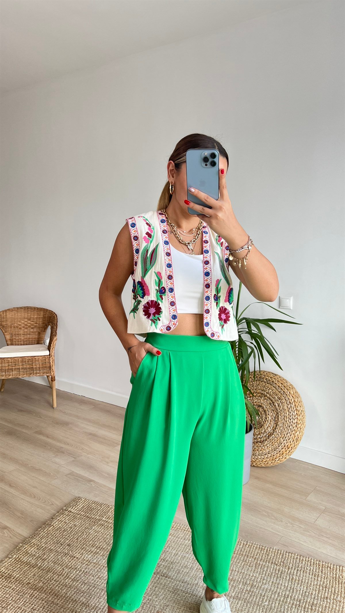 Zara Model Nakışlı Keten Yelek