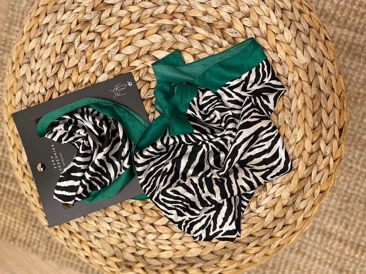 Orjinal Marka Zebra Desenli Fular