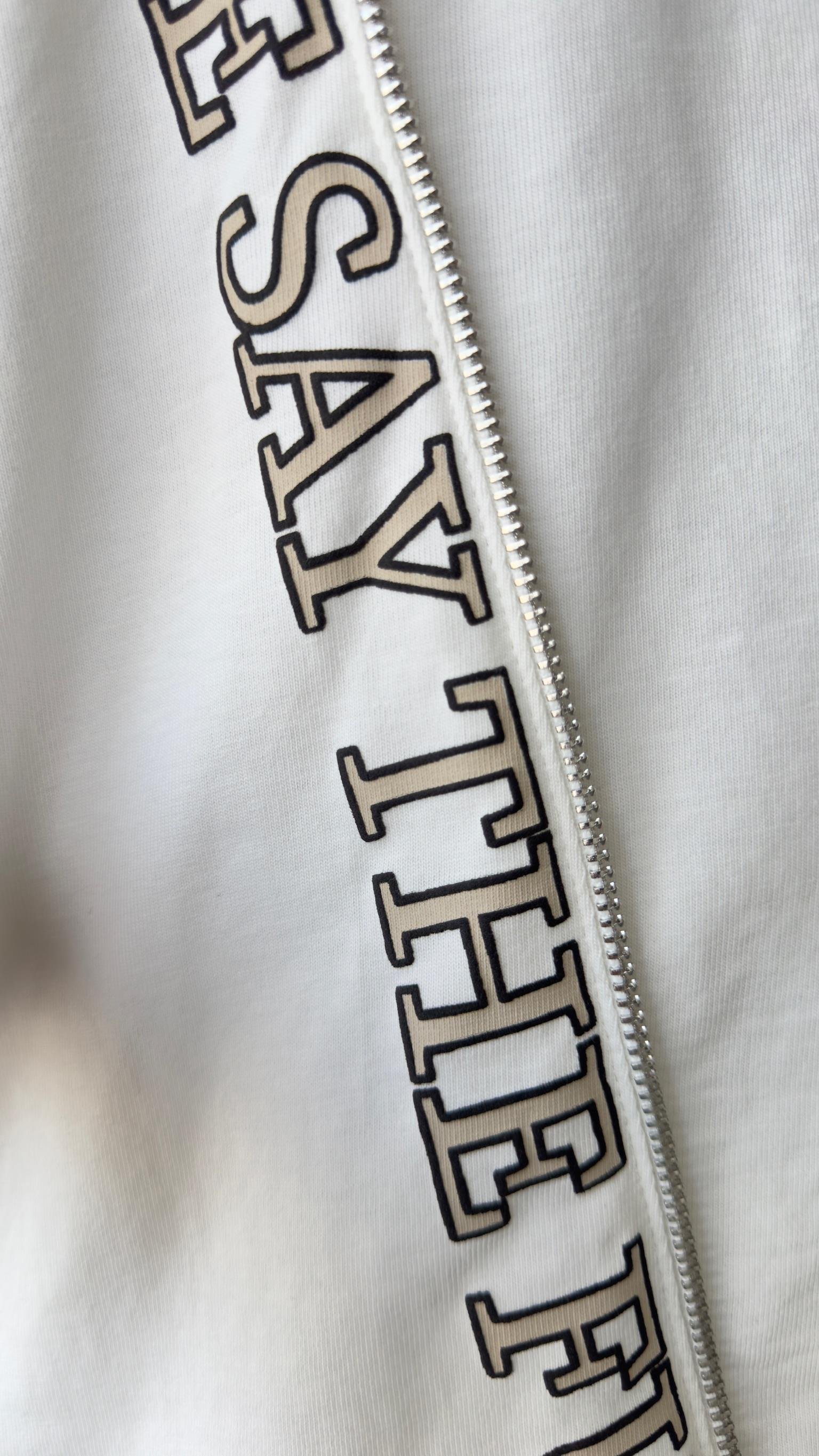 Yazı Ve Fermuar Detaylı Tasarım Tshirt