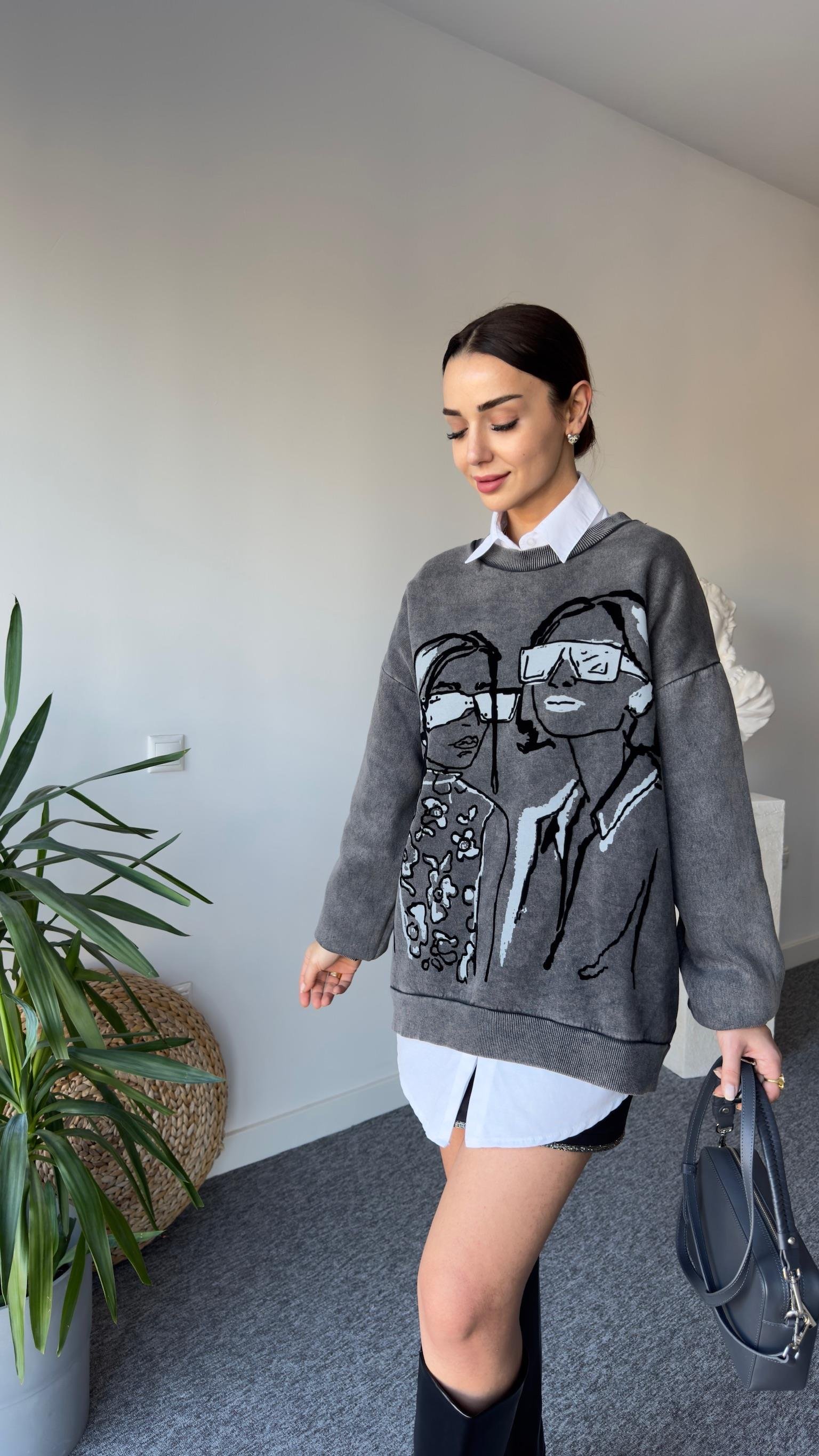 Trem Kız Baskılı Yıkamalı Sweatshirt