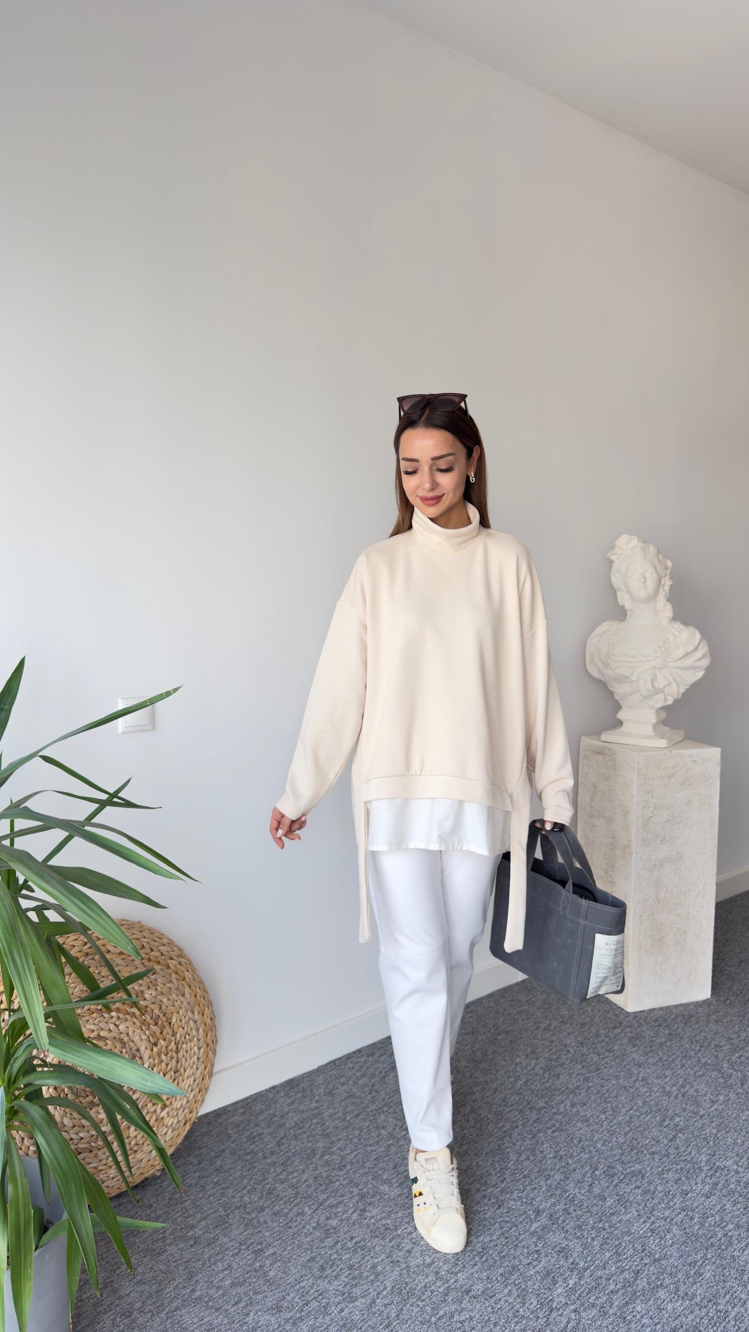 Balıkçı Yaka Bej Gömlek Detay Sweat