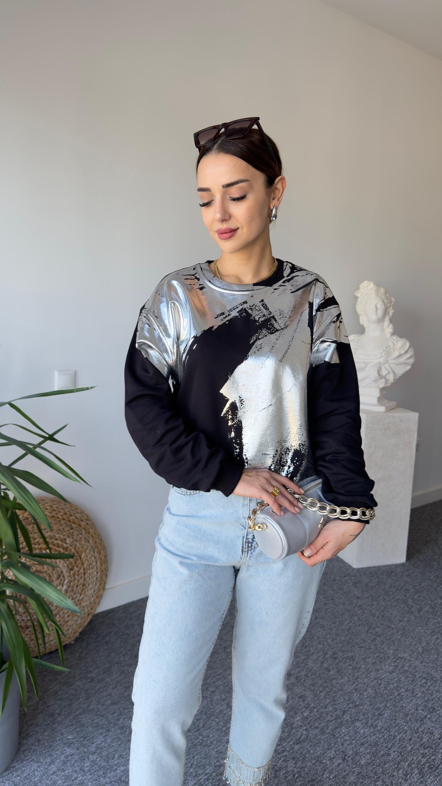 Carry Varaklı Siyah Sweatshirt