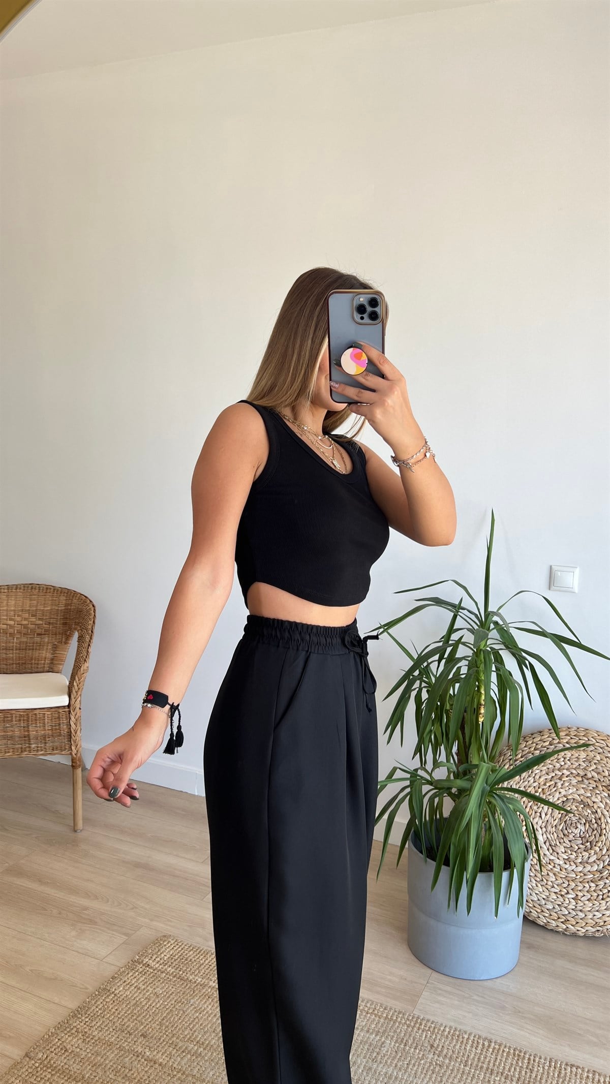 Yanları Oval Siyah Fitilli Atlet
