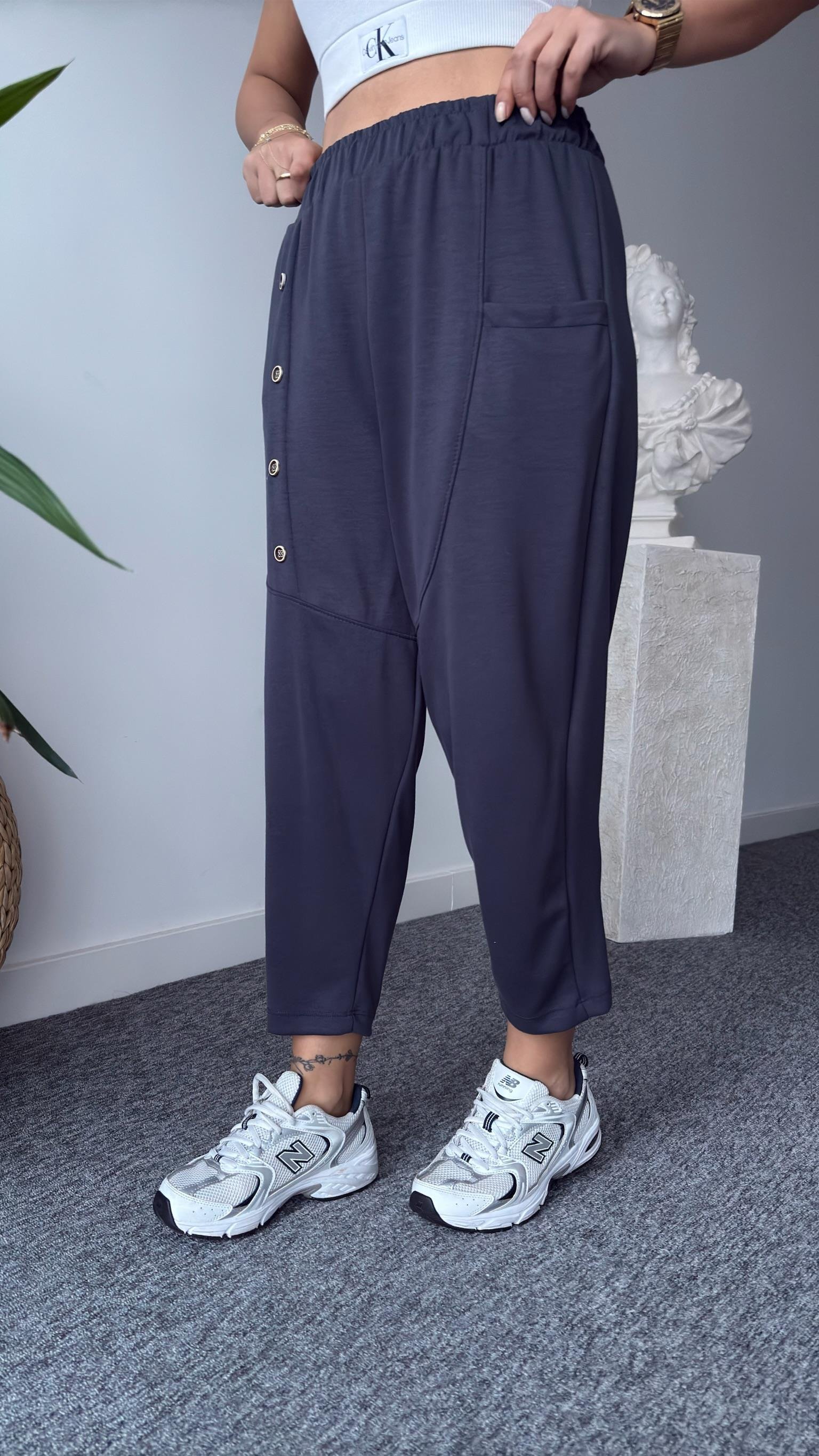 Jimen Düğme Detaylı Antrasit Eşofman Altı