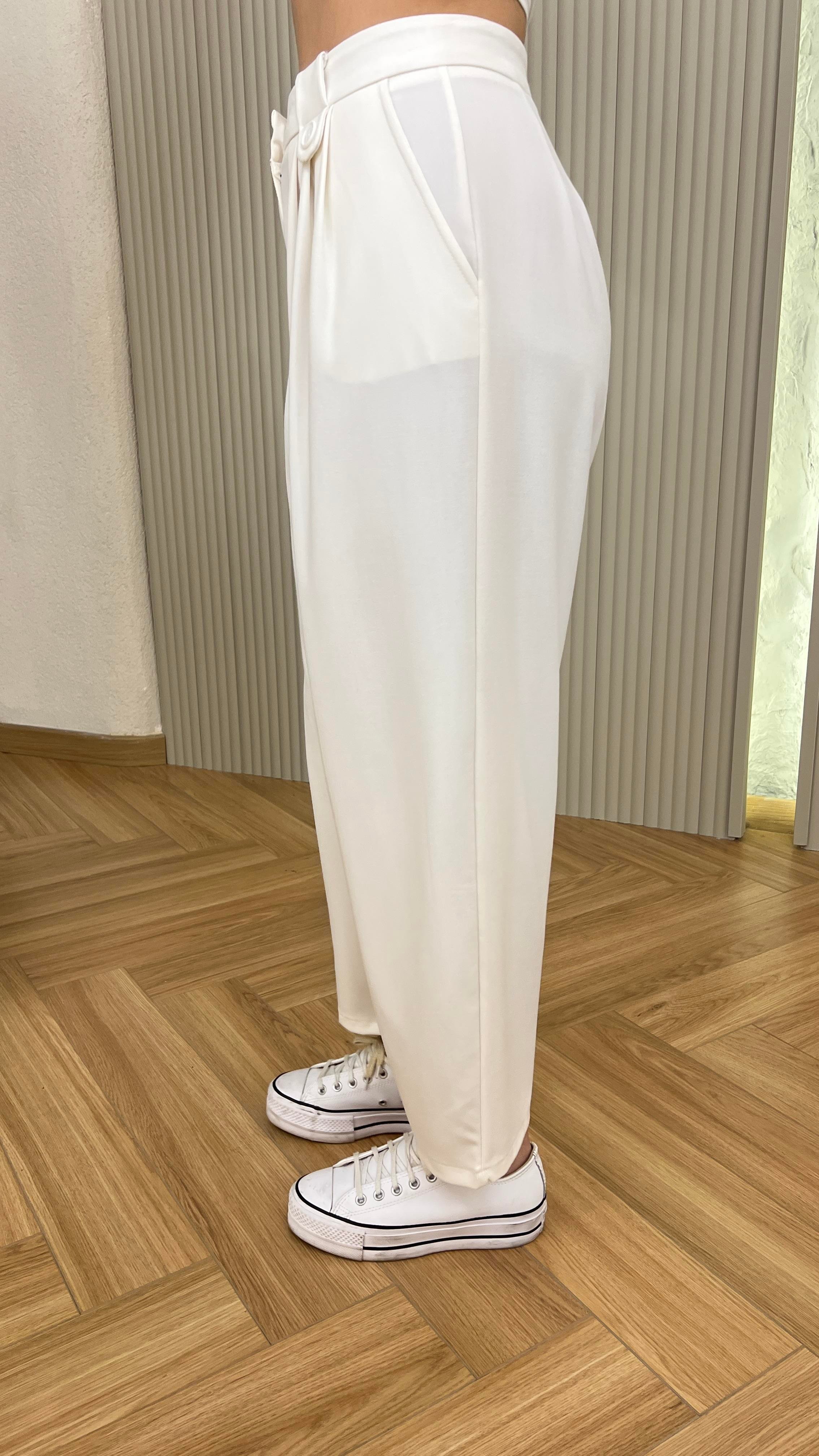 Melida Pile Detaylı Beyaz Balon Model Pantolon
