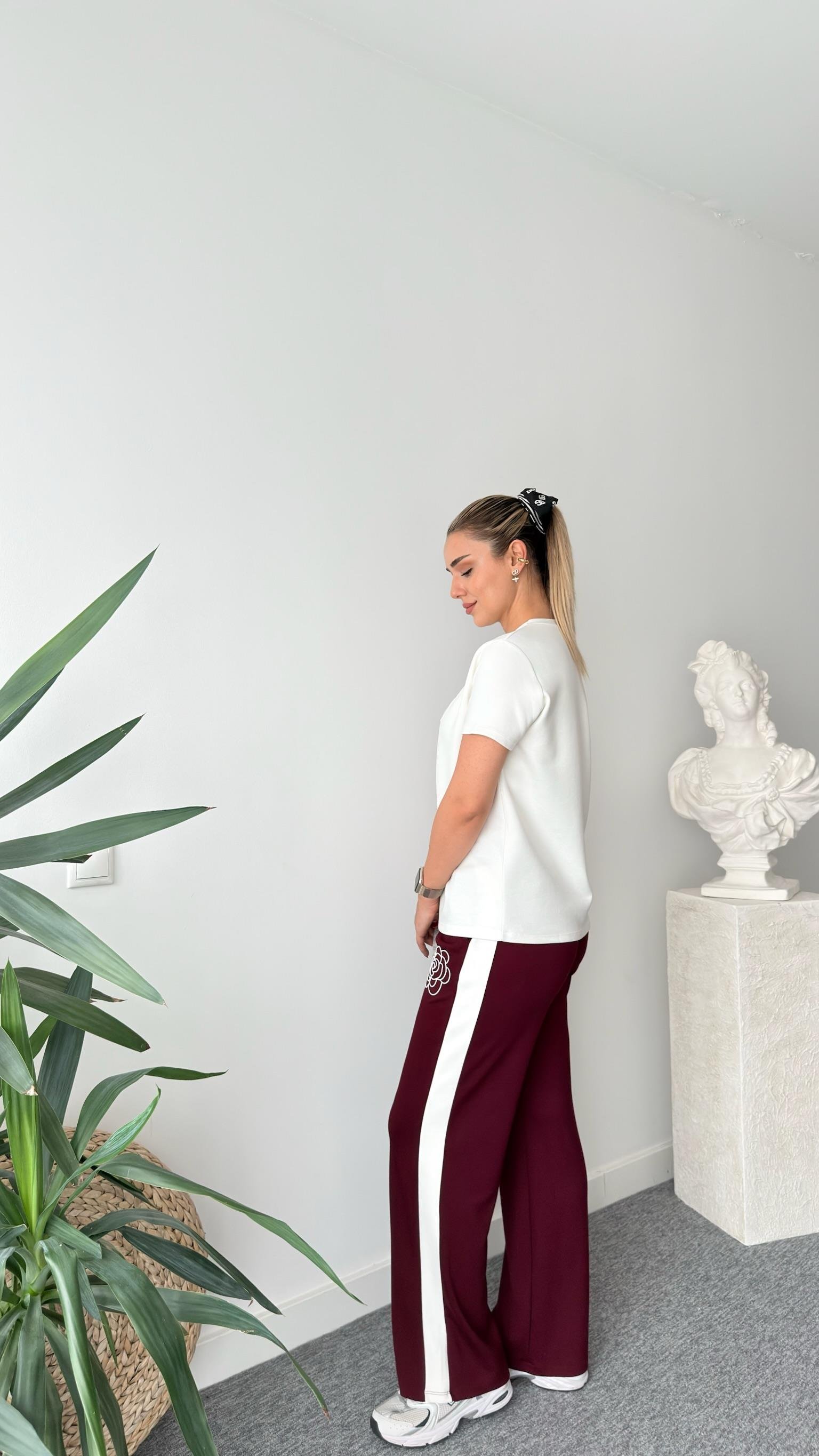 Bordo Neya Nakışlı Modal Takım