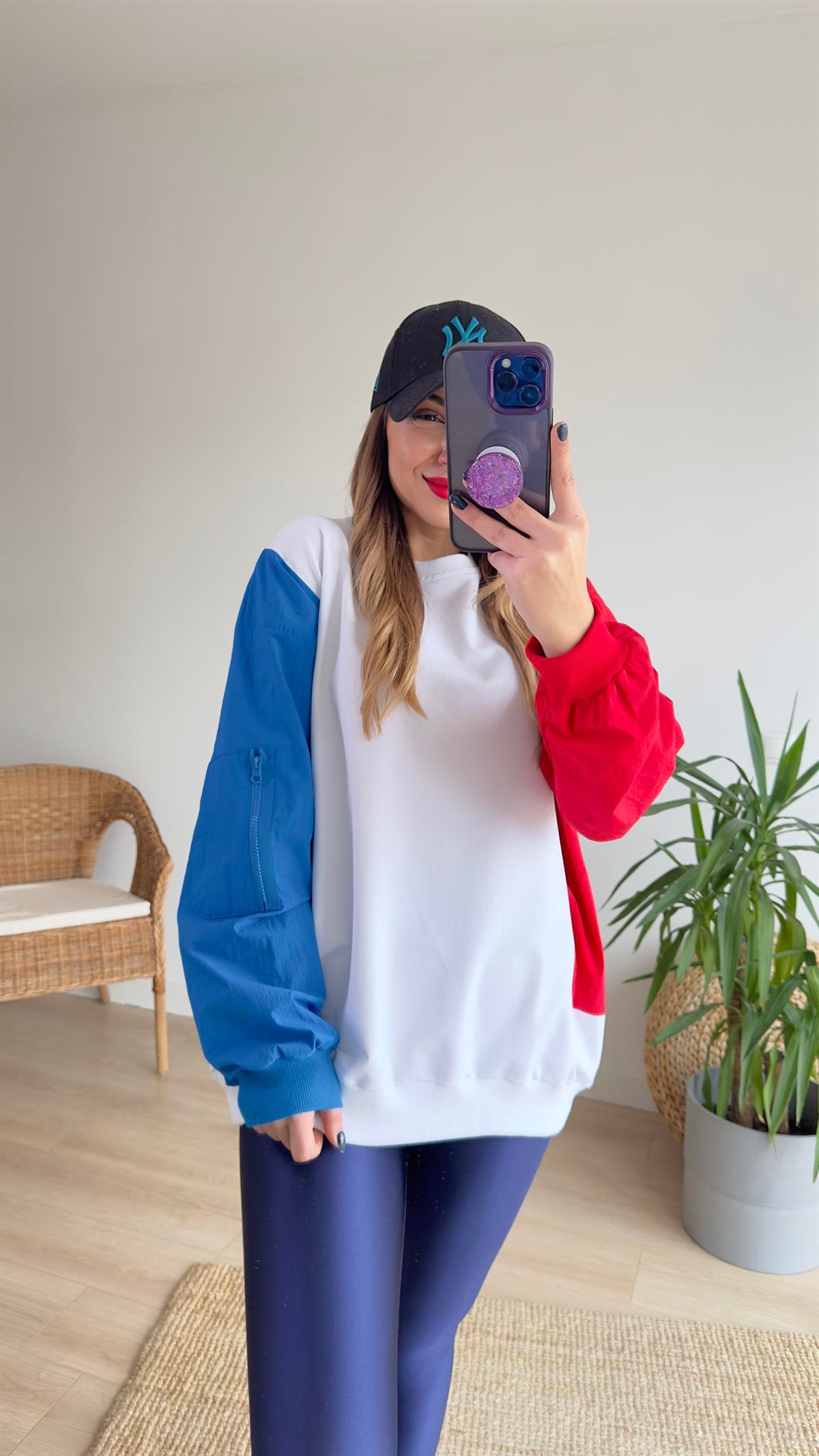 Marka Model Kırmızı Paraşüt Garni Sweat