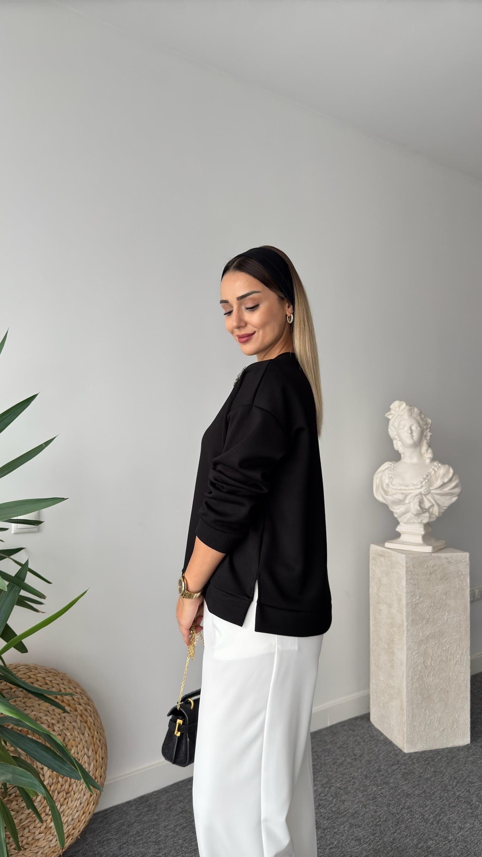 Yamil Marka Model Taş İşlemeli Modal Sweat