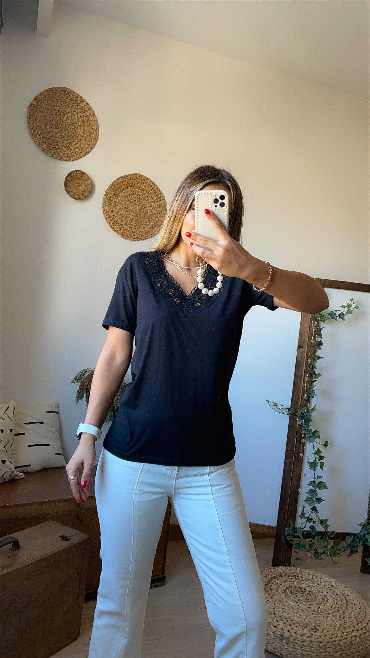 Yakası Fisto Detaylı Tshirt