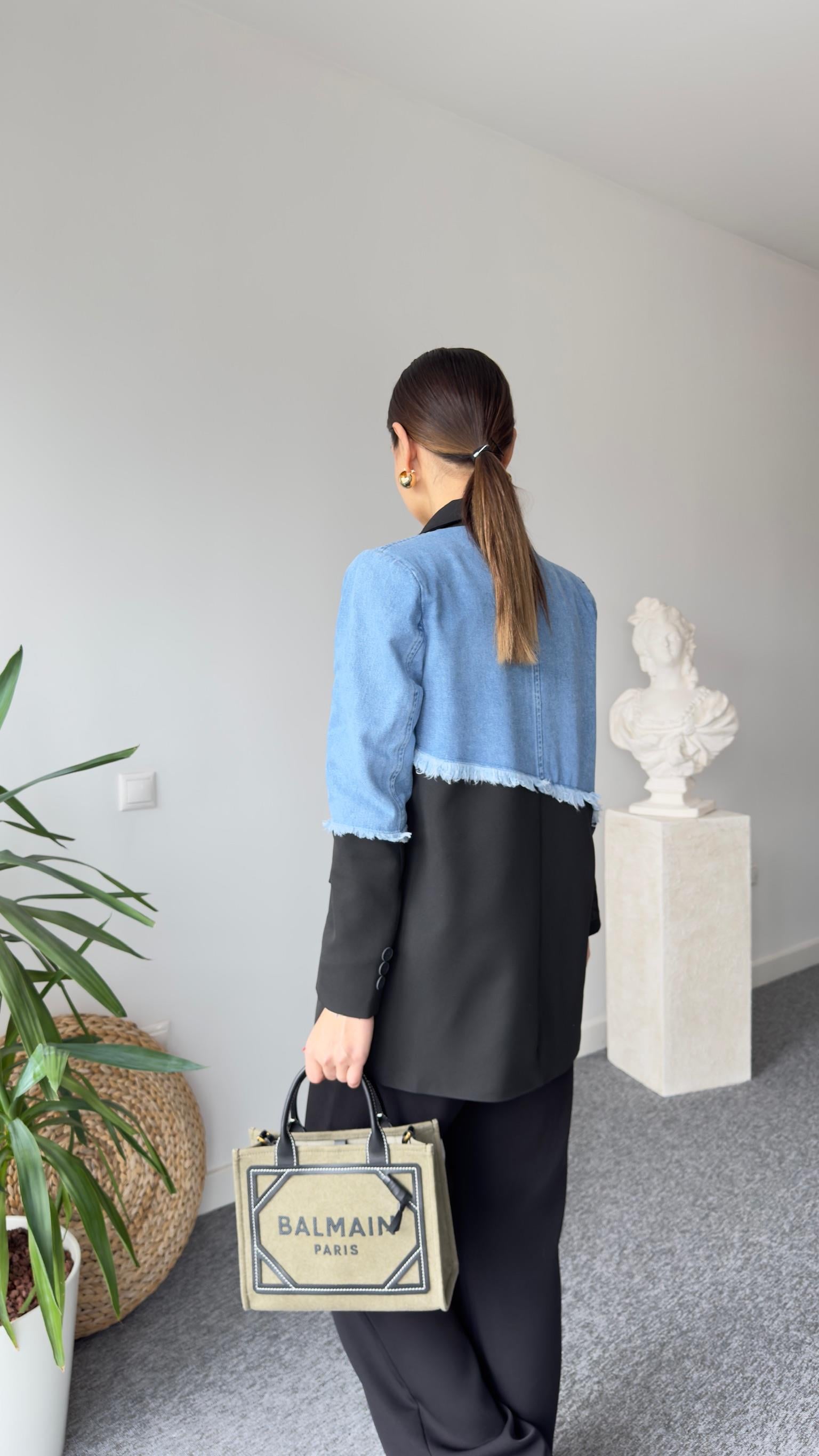 Çapraz Kot Detaylı Siyah Blazer Ceket
