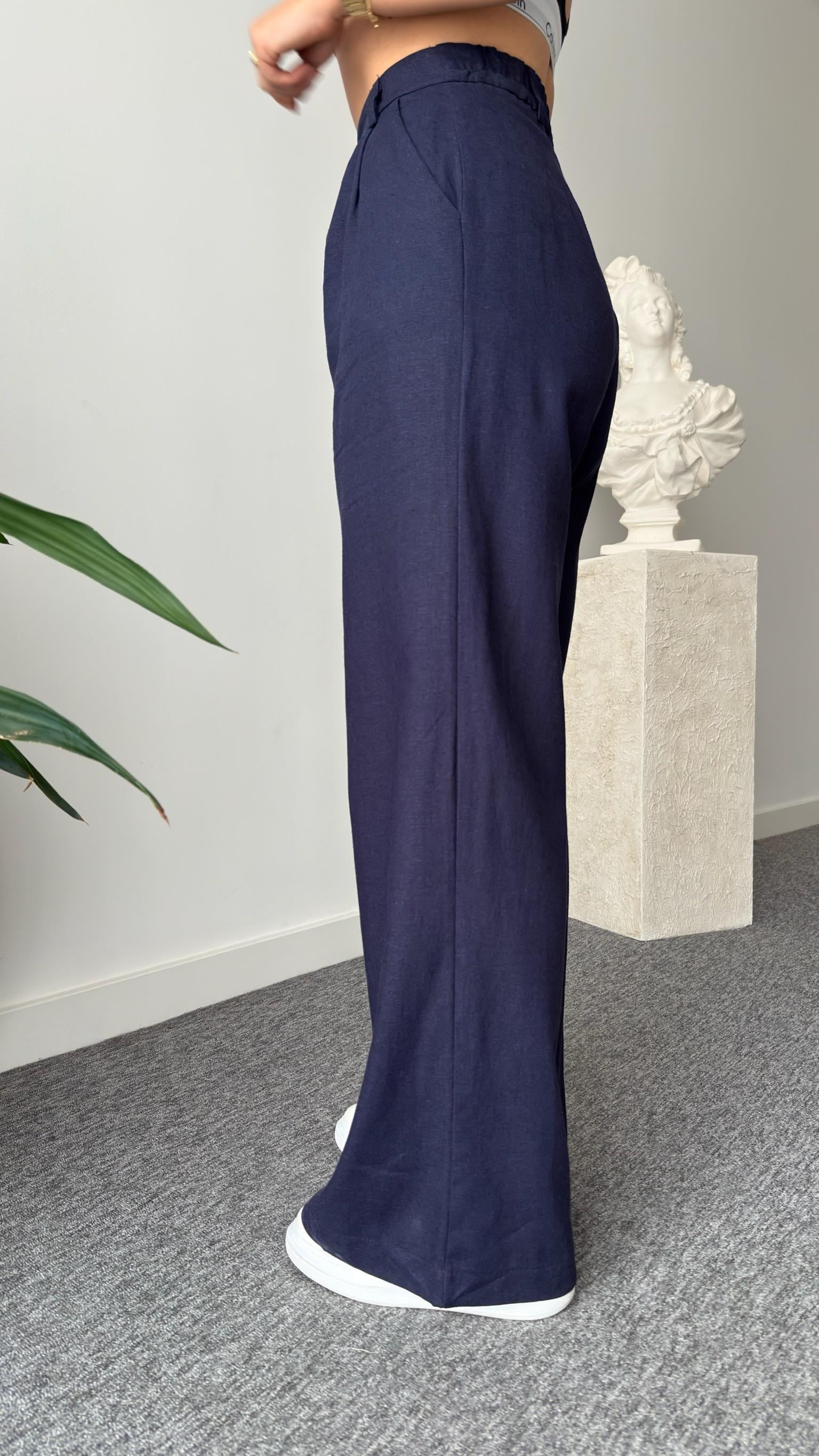 Pevil Kemer Detaylı Lacivert Yelek Pantolon Takım