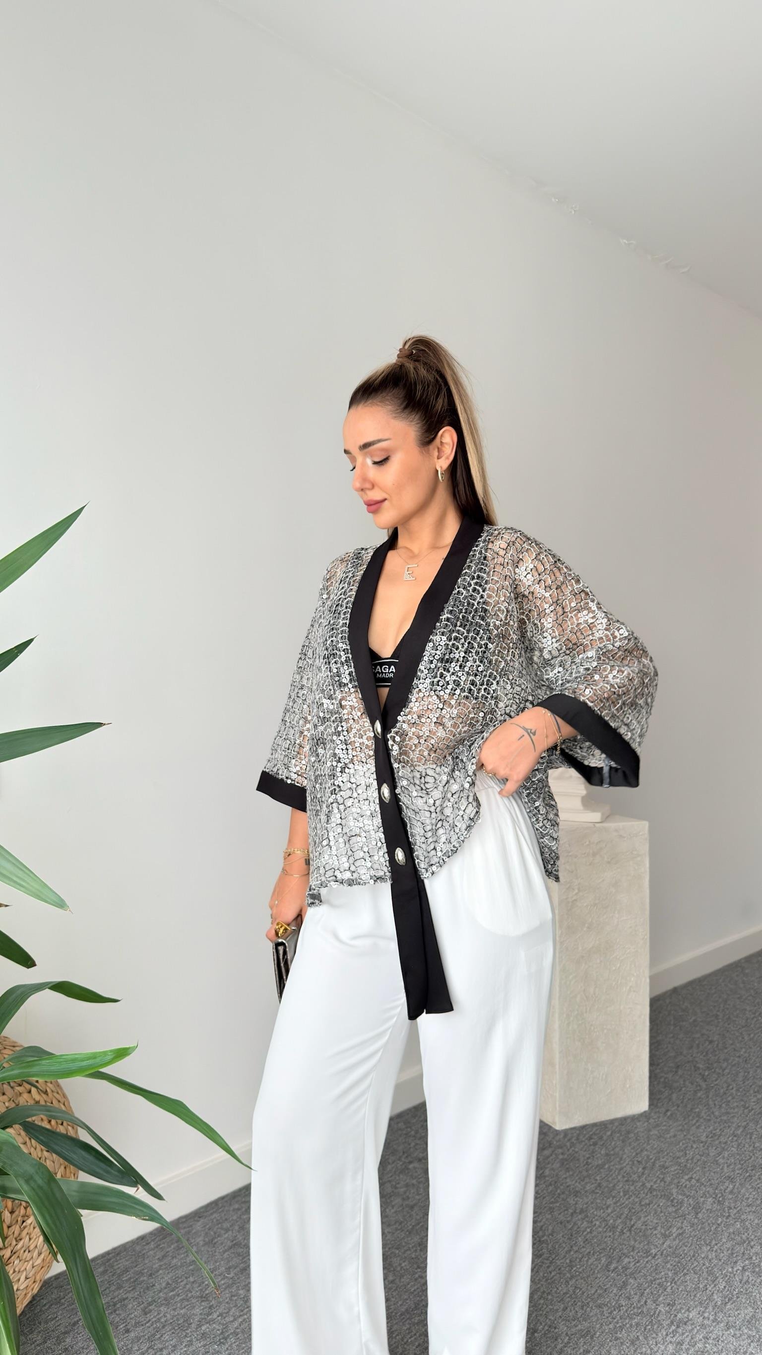 Parıltılı Tasarım Kimono Ceket