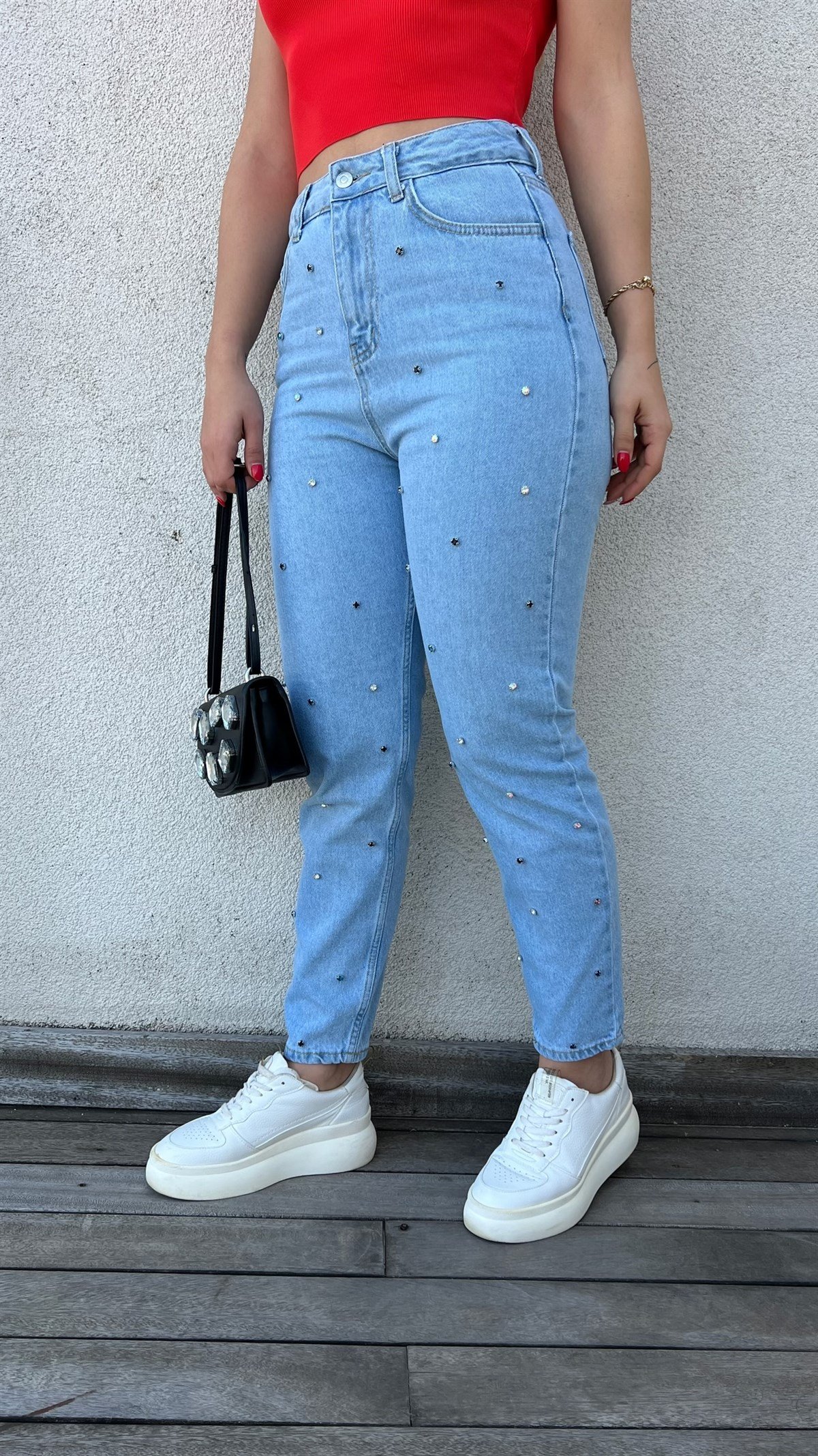 Zara Model Taş Detaylı Mom Jean