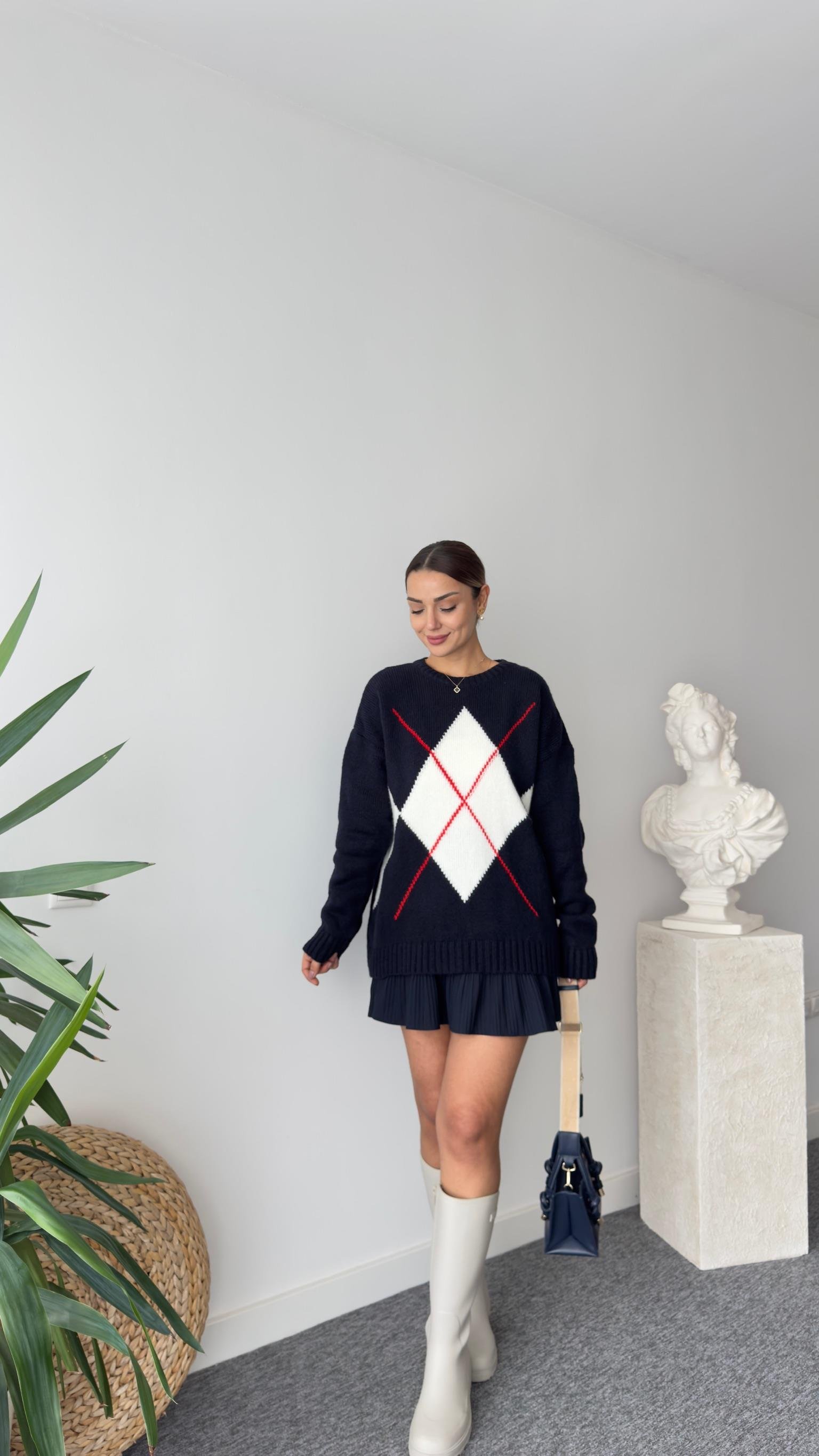 Mngo Siyah Baklava Desen Kazak