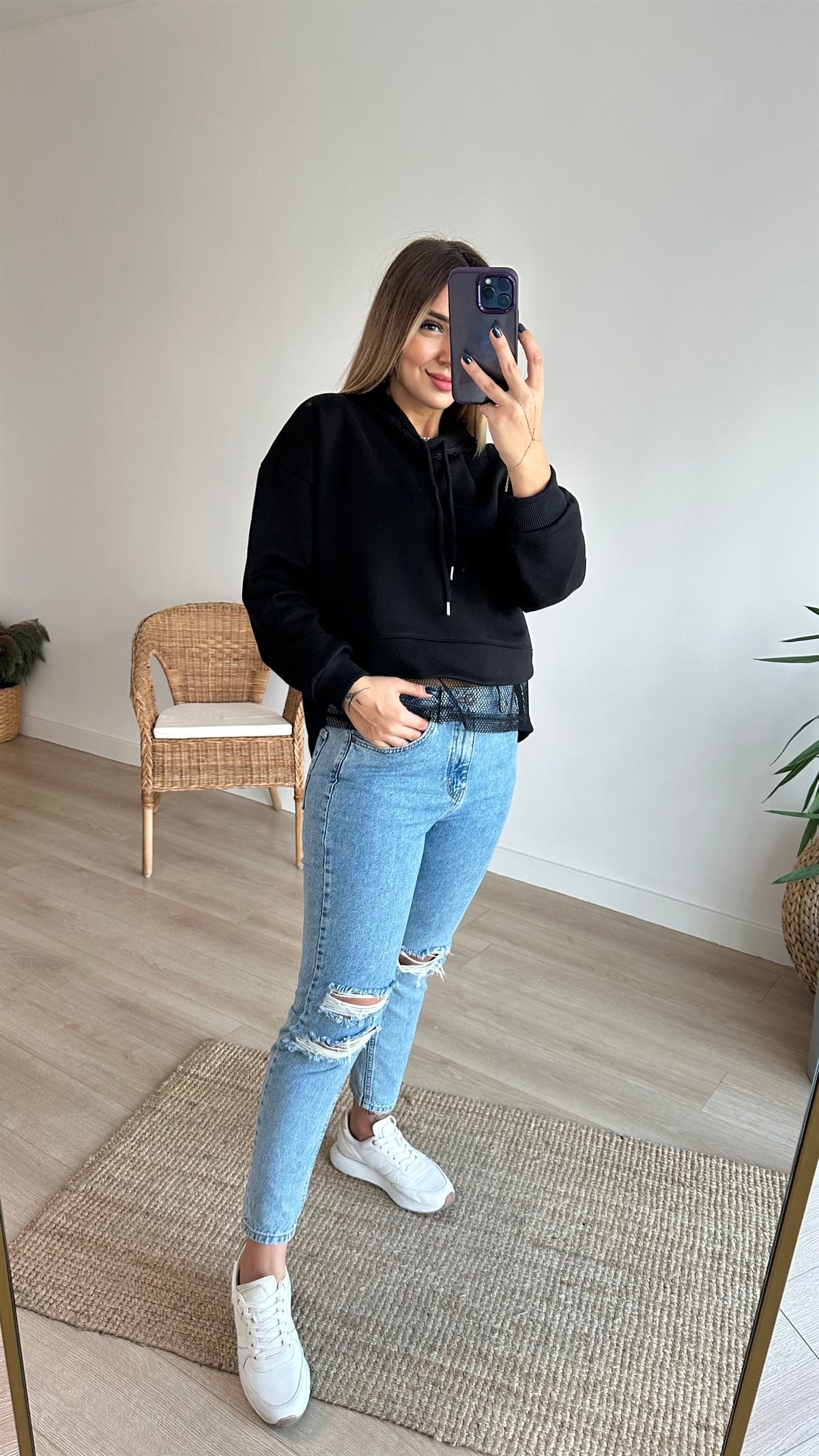 File Detaylı Siyah Sweatshirt