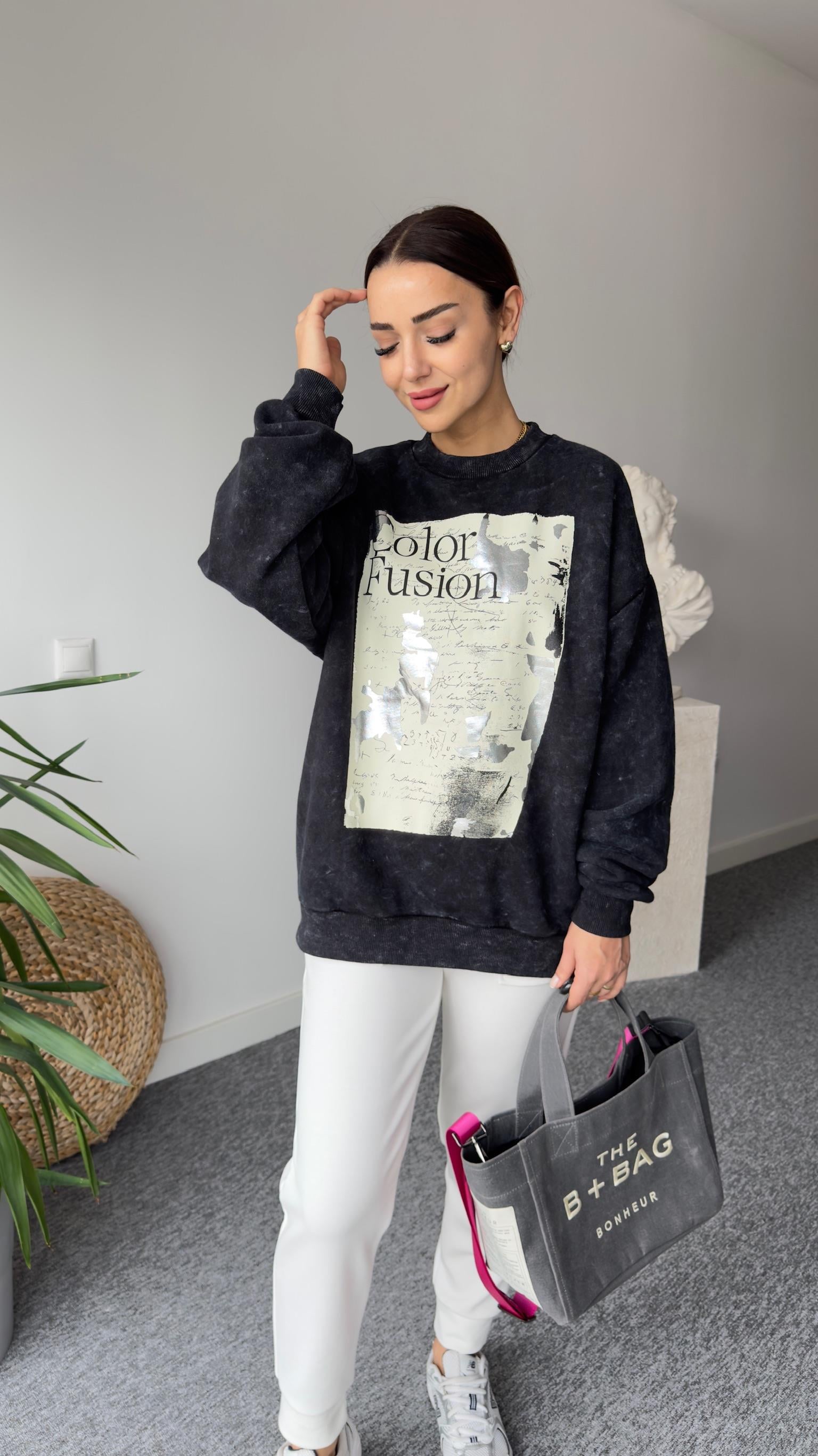 Fusion Baskı Detaylı Yıkamalı Sweat