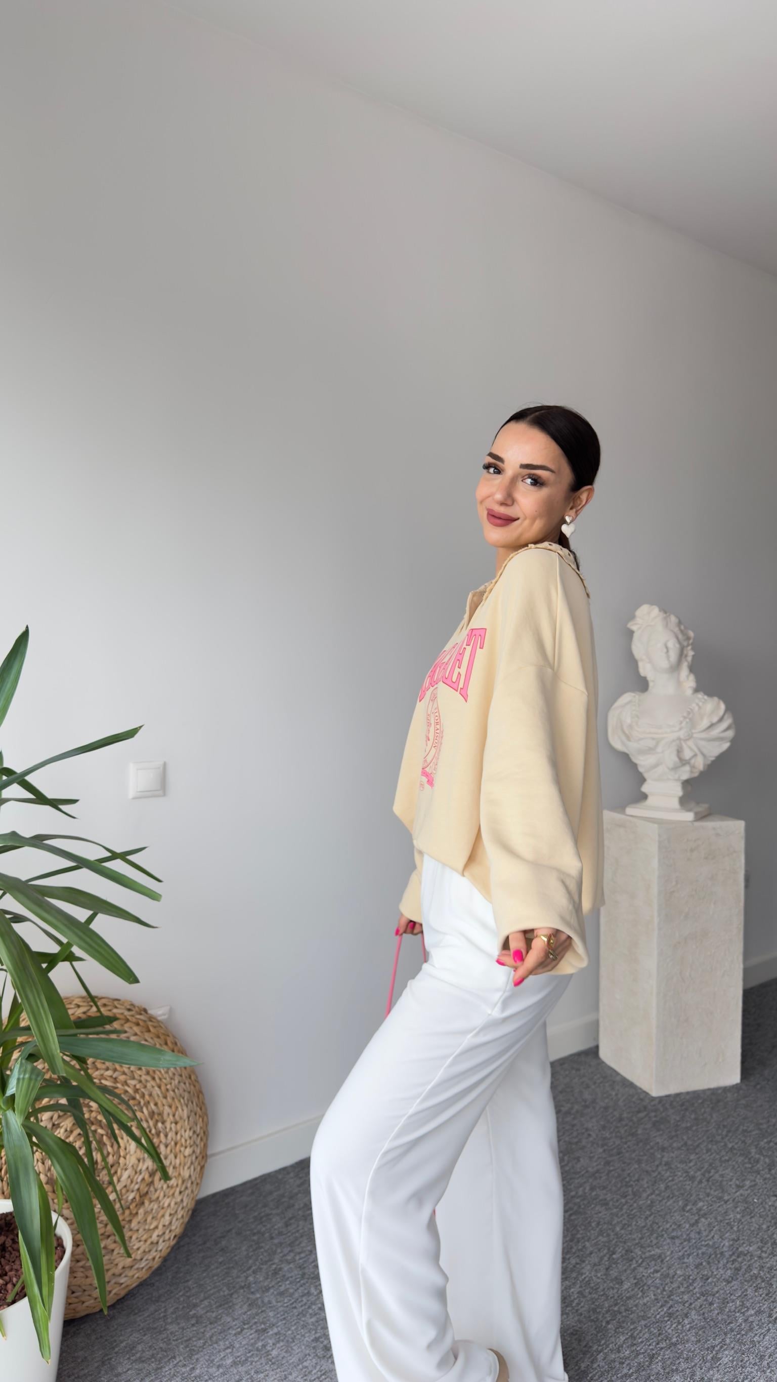 Magaret Yaka Dantel Detaylı Sweatshirt