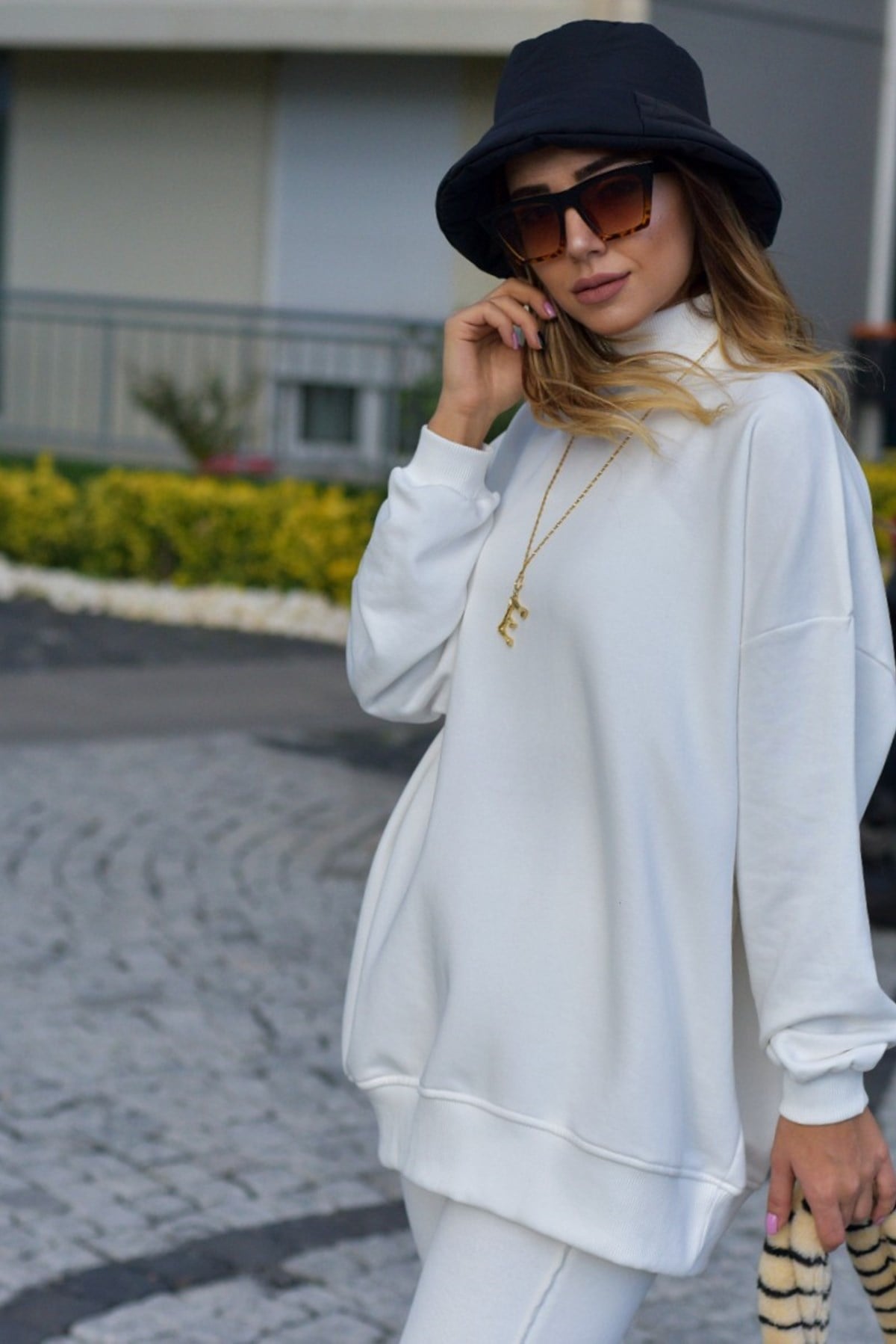 Balıkçı Yaka Oversize Beyaz Tunik