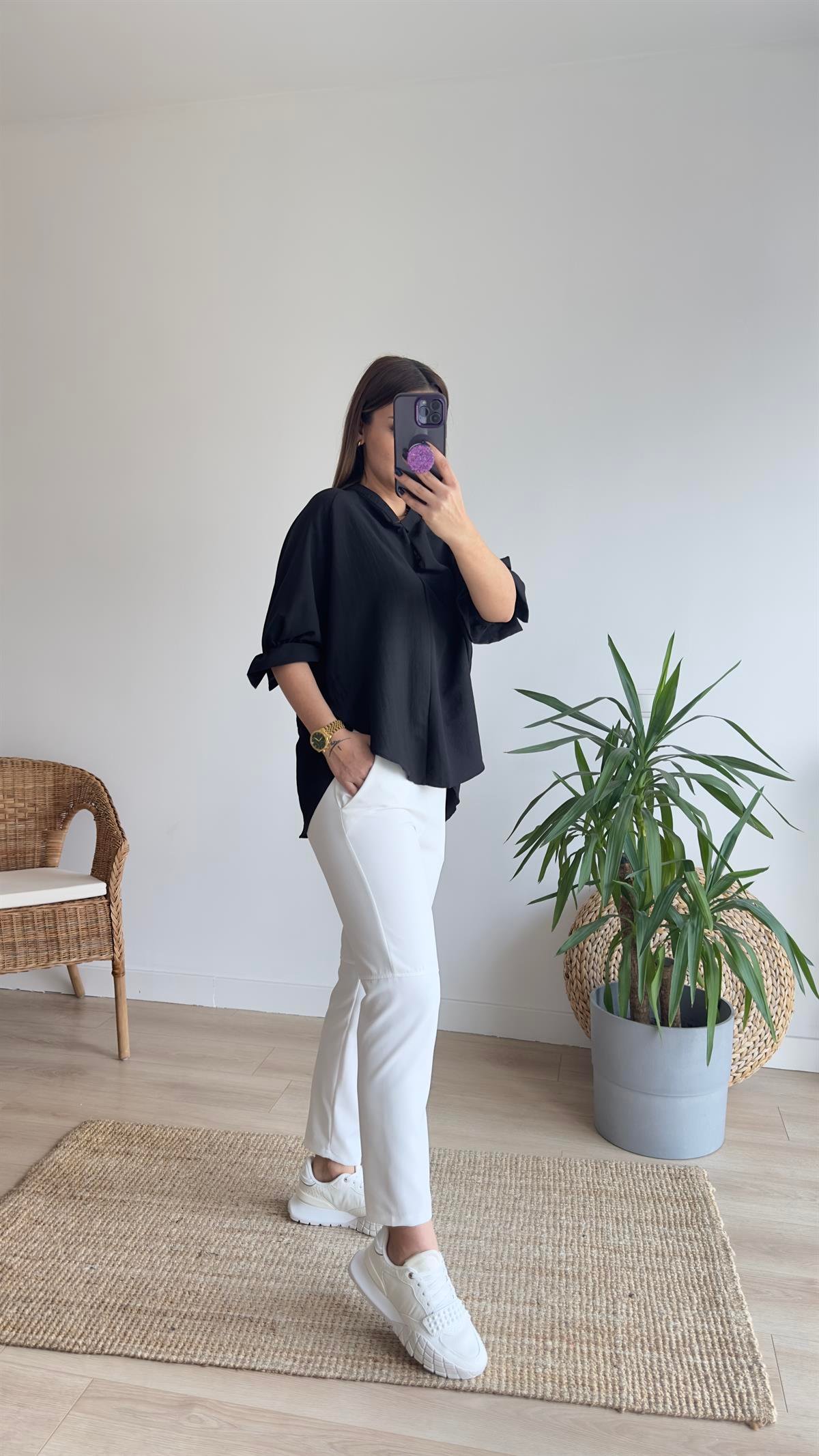 Sırtı Çapraz Detay Siyah Bluz