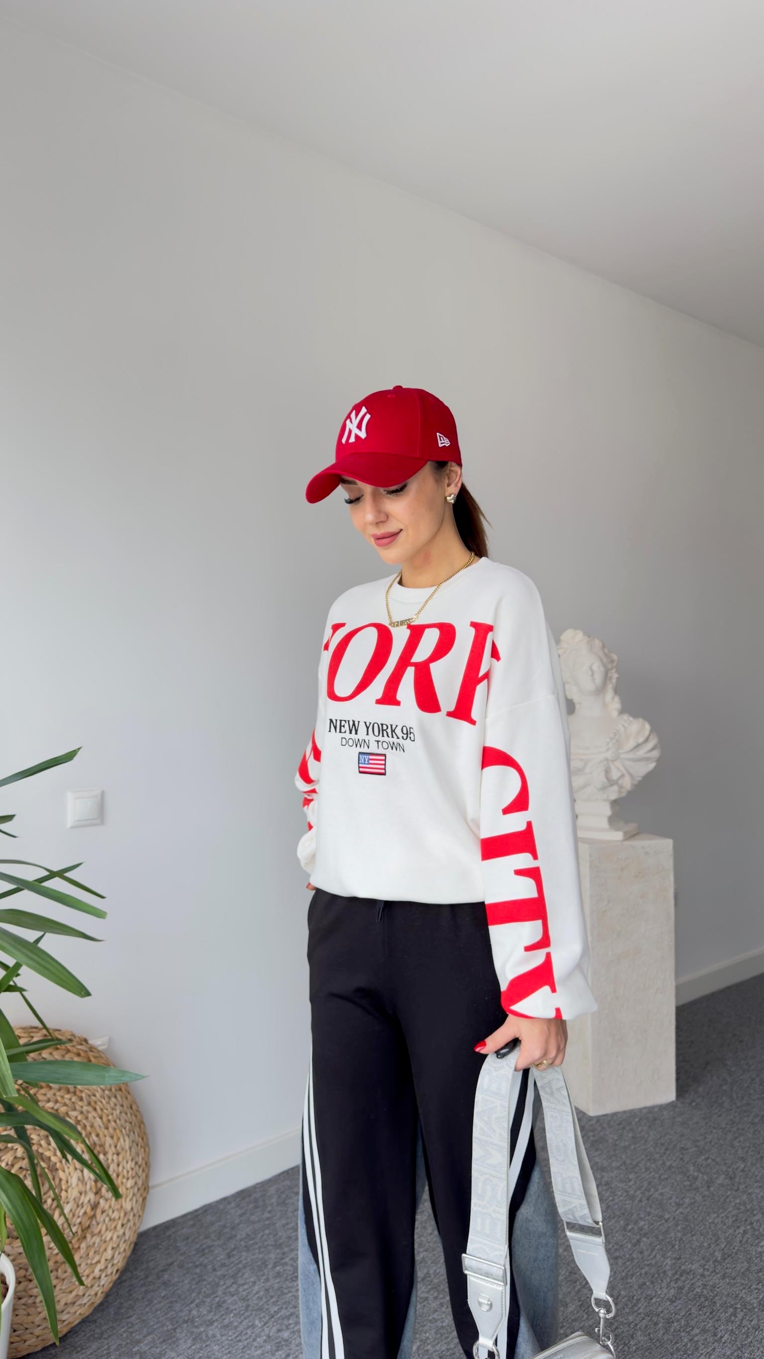 Kırmızı New York Yazılı Sweatshirt