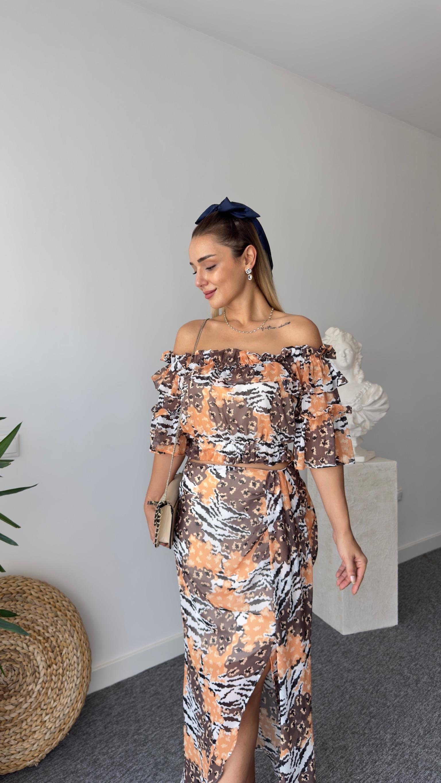 Milla Sarı Desenli Etek Bluz Takım