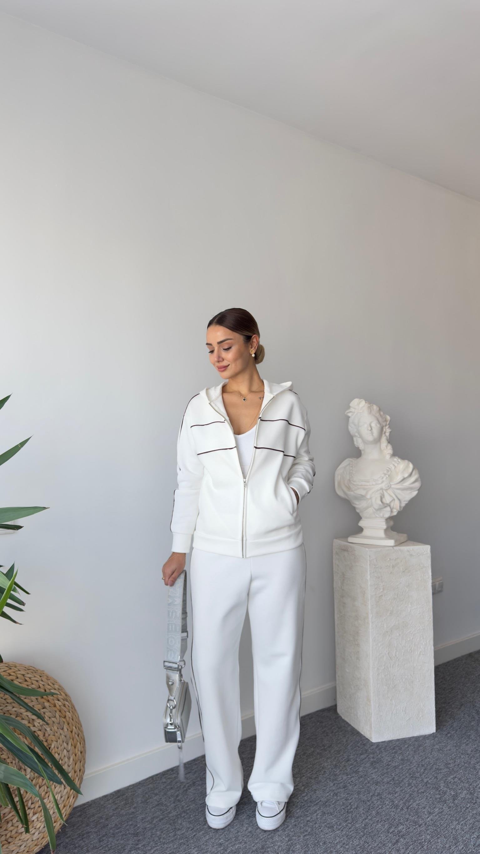 Vians Biyeli Beyaz Oys Pike Takım