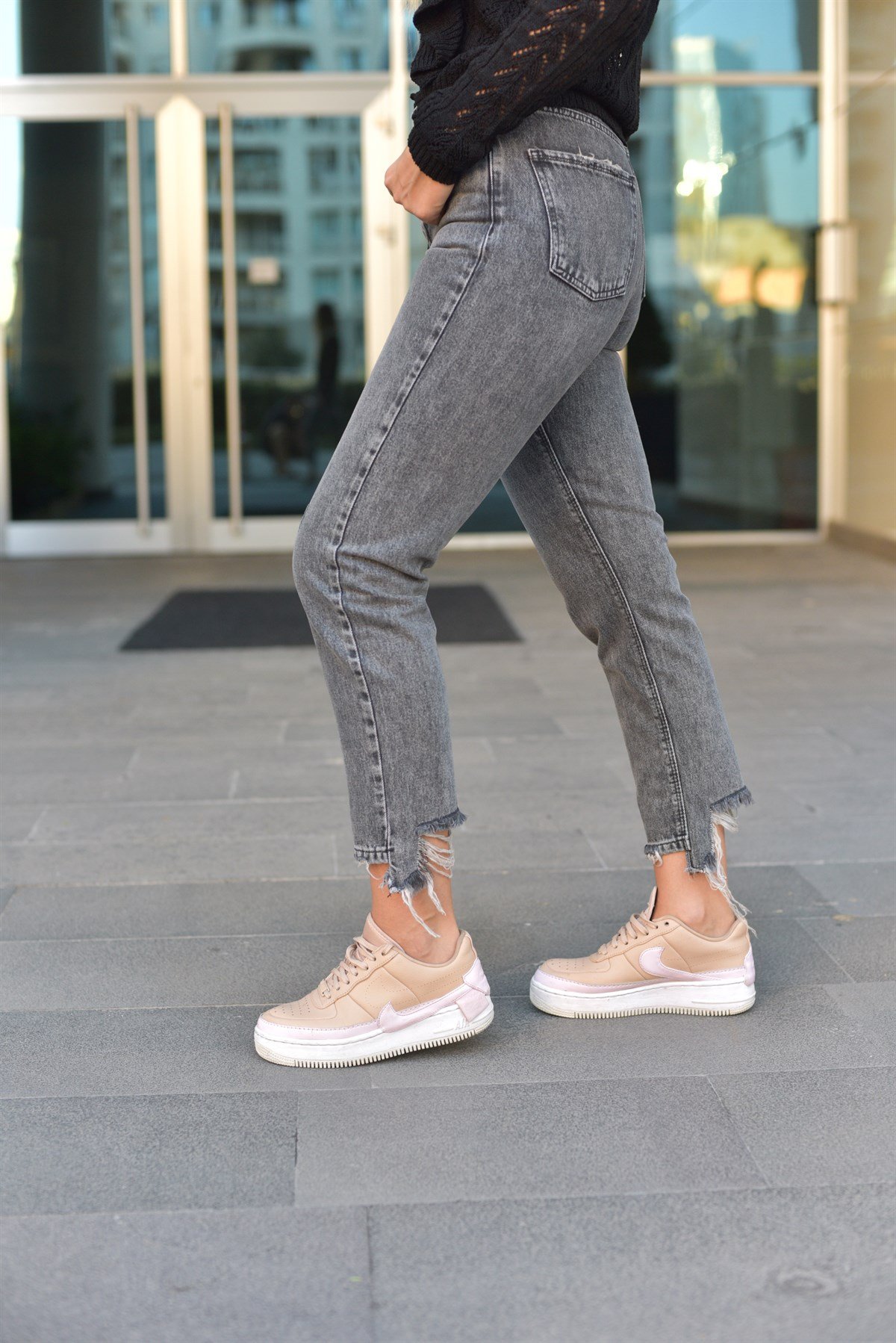 Paça Detaylı Füme Mom Jean