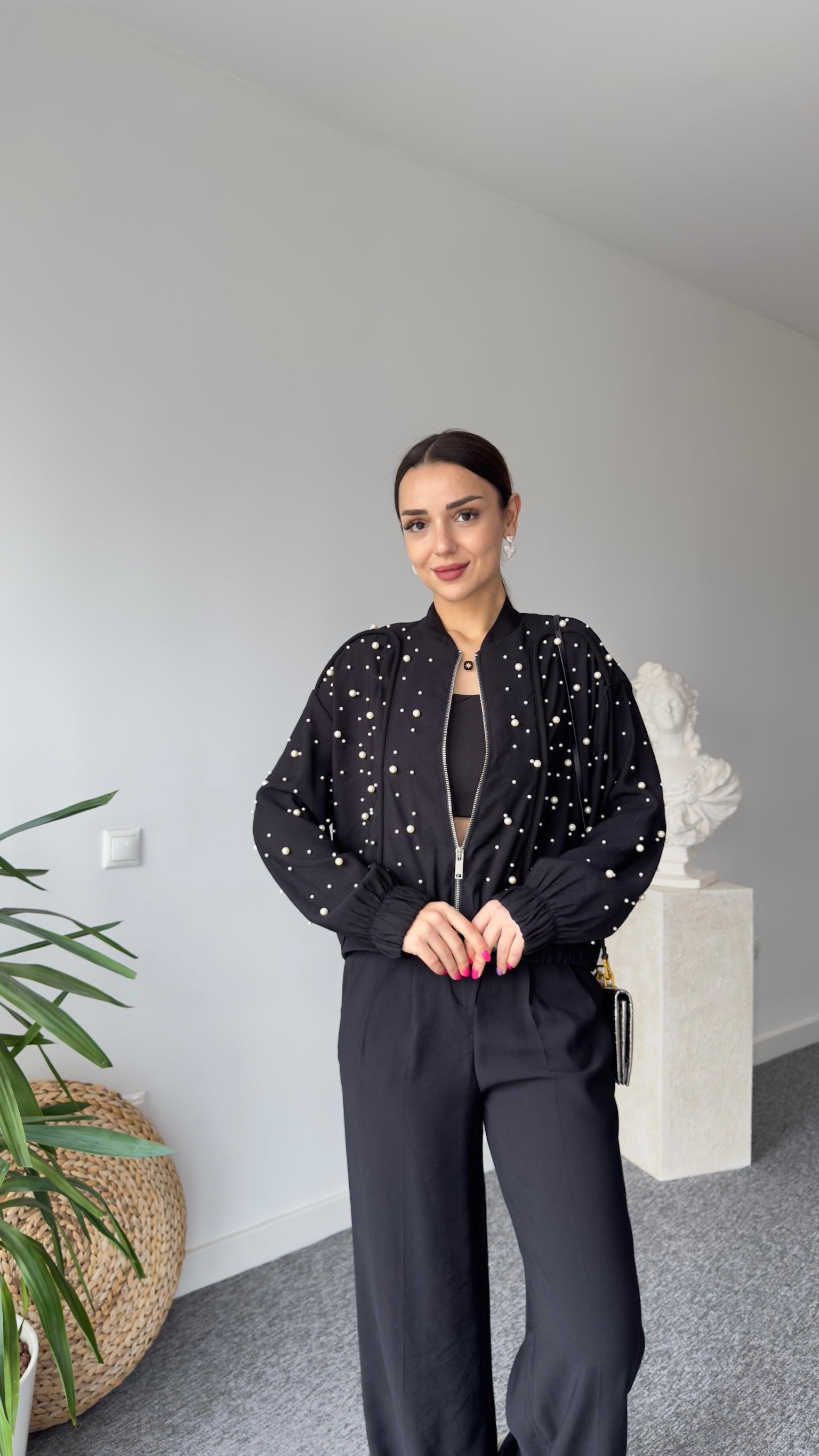 New İncili Siyah Bomber Ceket