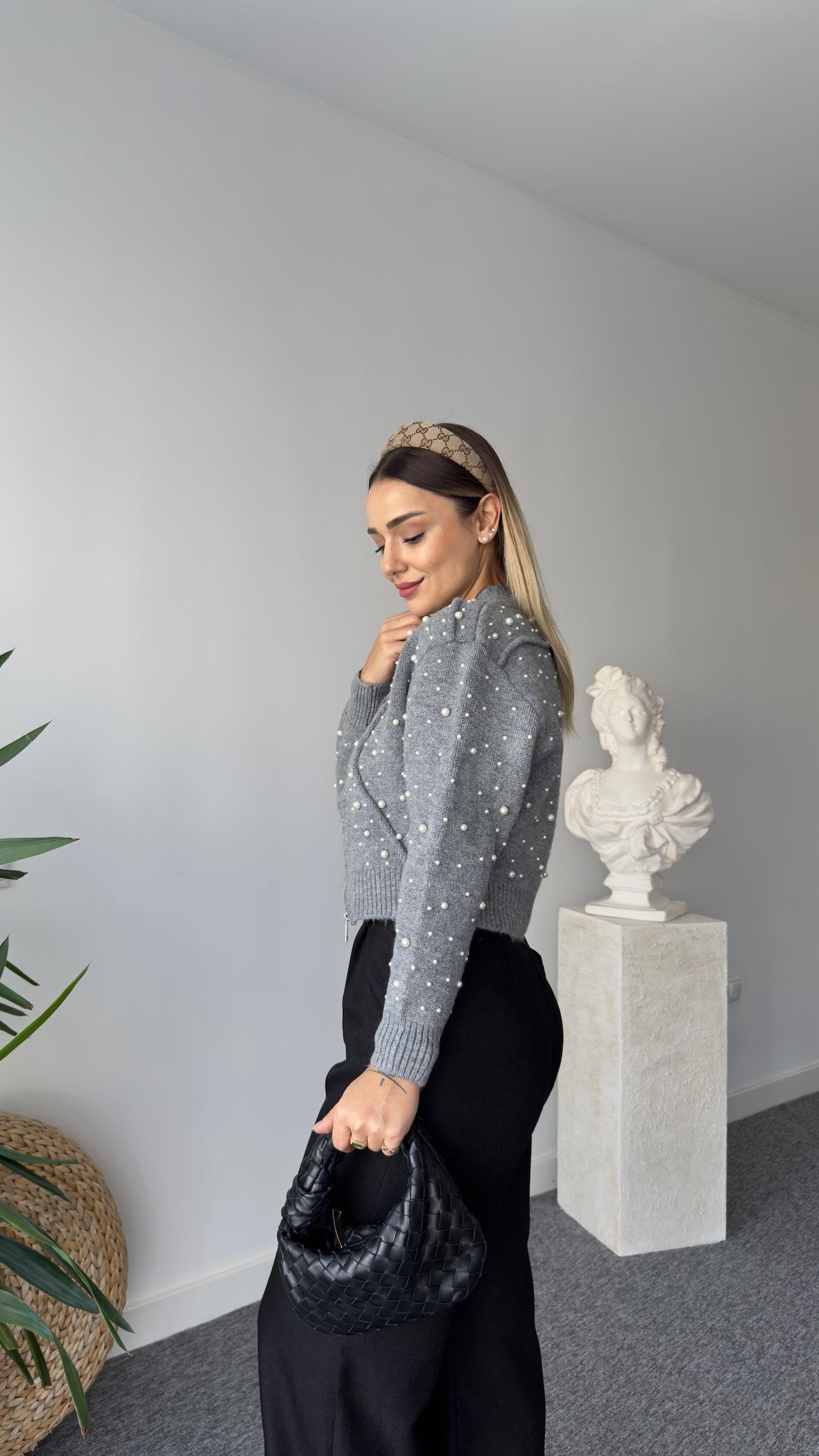 Zra Model İncili Gri Triko Hırka 