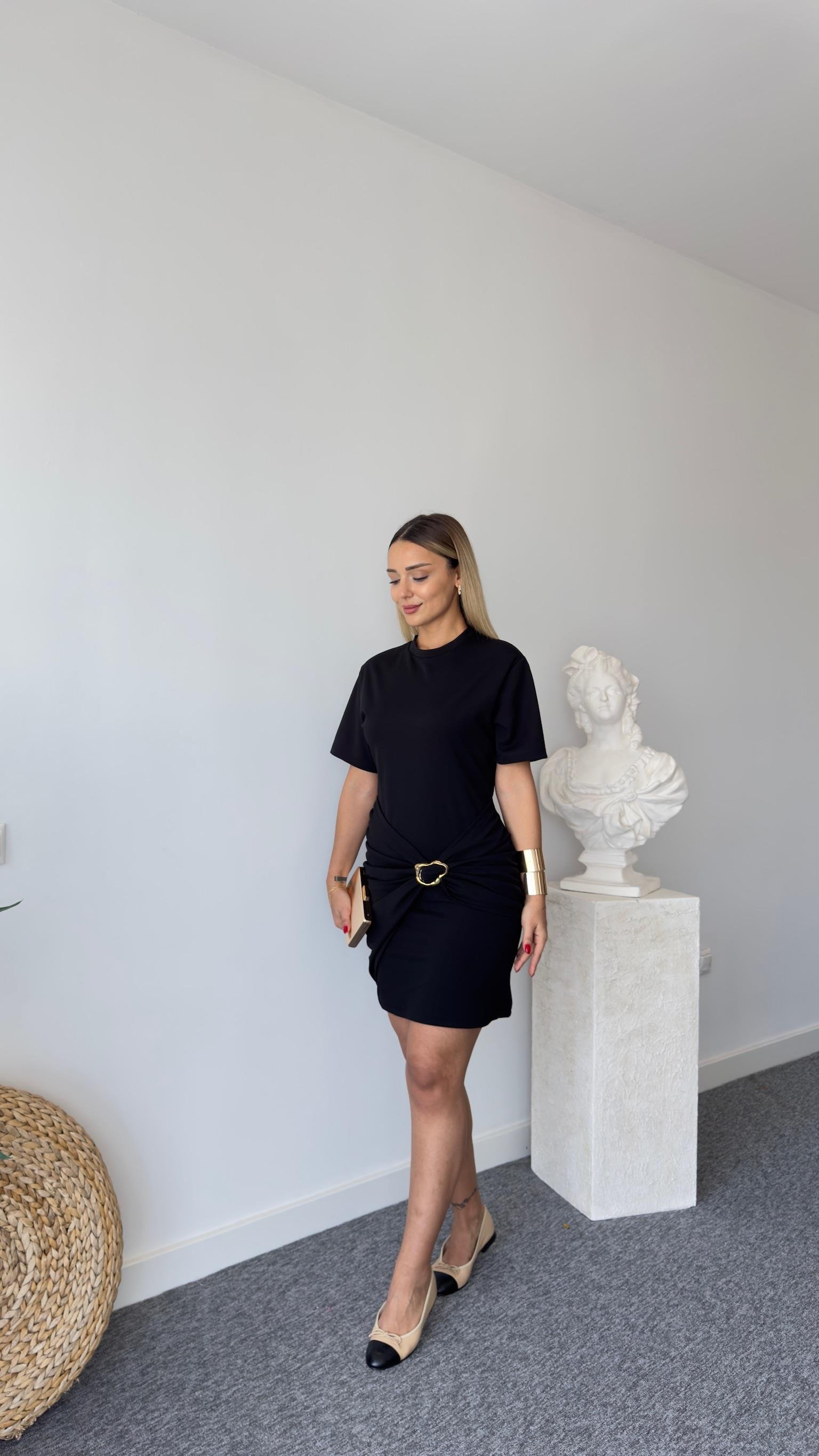 Marka Model Tokalı Siyah Elbise 