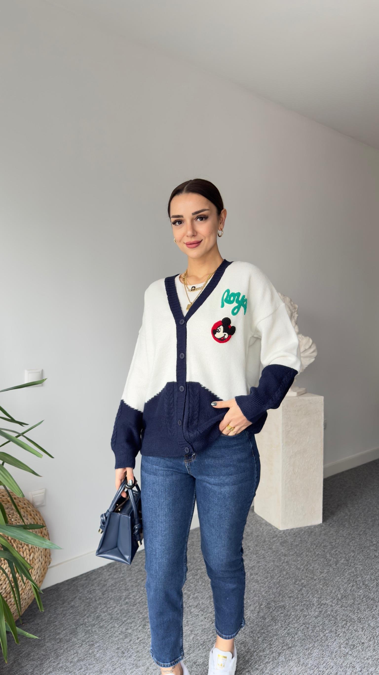Mickey İşlemeli Çift Renk Hırka