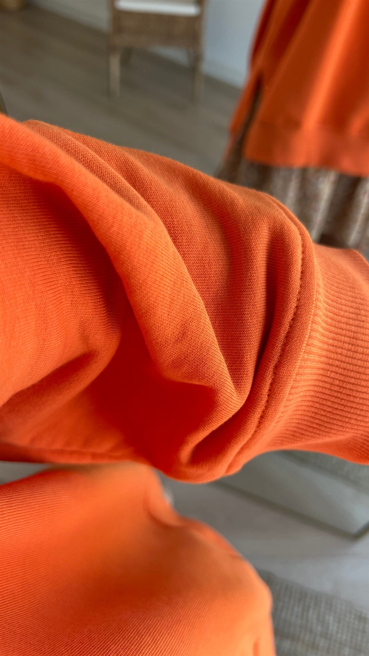 Yırtmaç Detaylı Salaş Turuncu Sweatshirt	