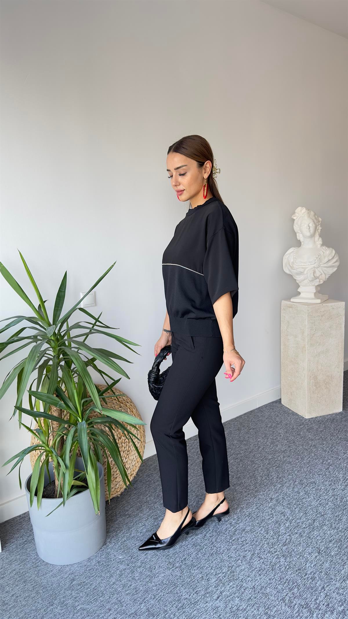 Triko Ve Taş Detay Saten Bluz 