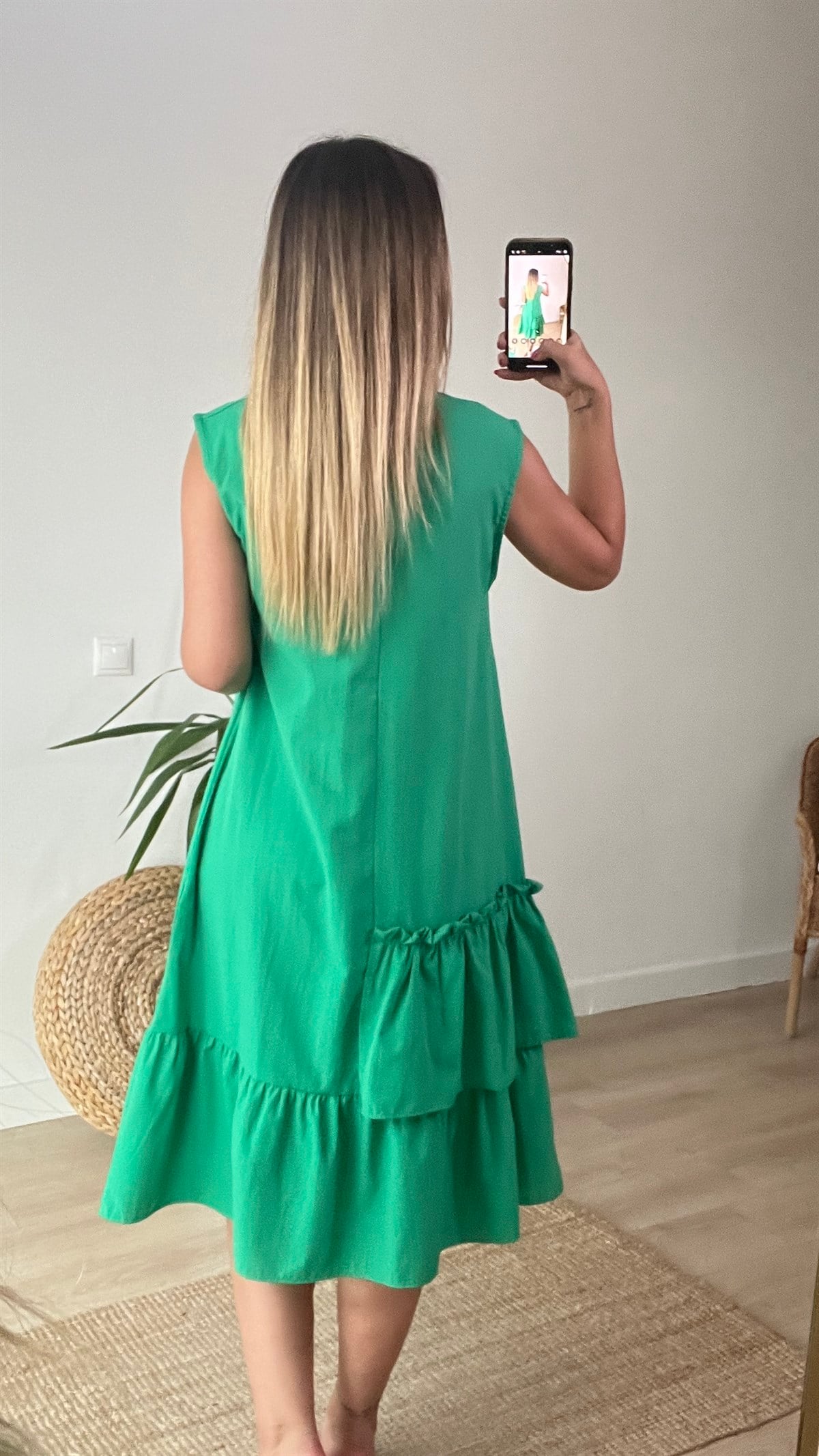 Kolsuz Fırfırlı Yeşil Poplin Elbise 