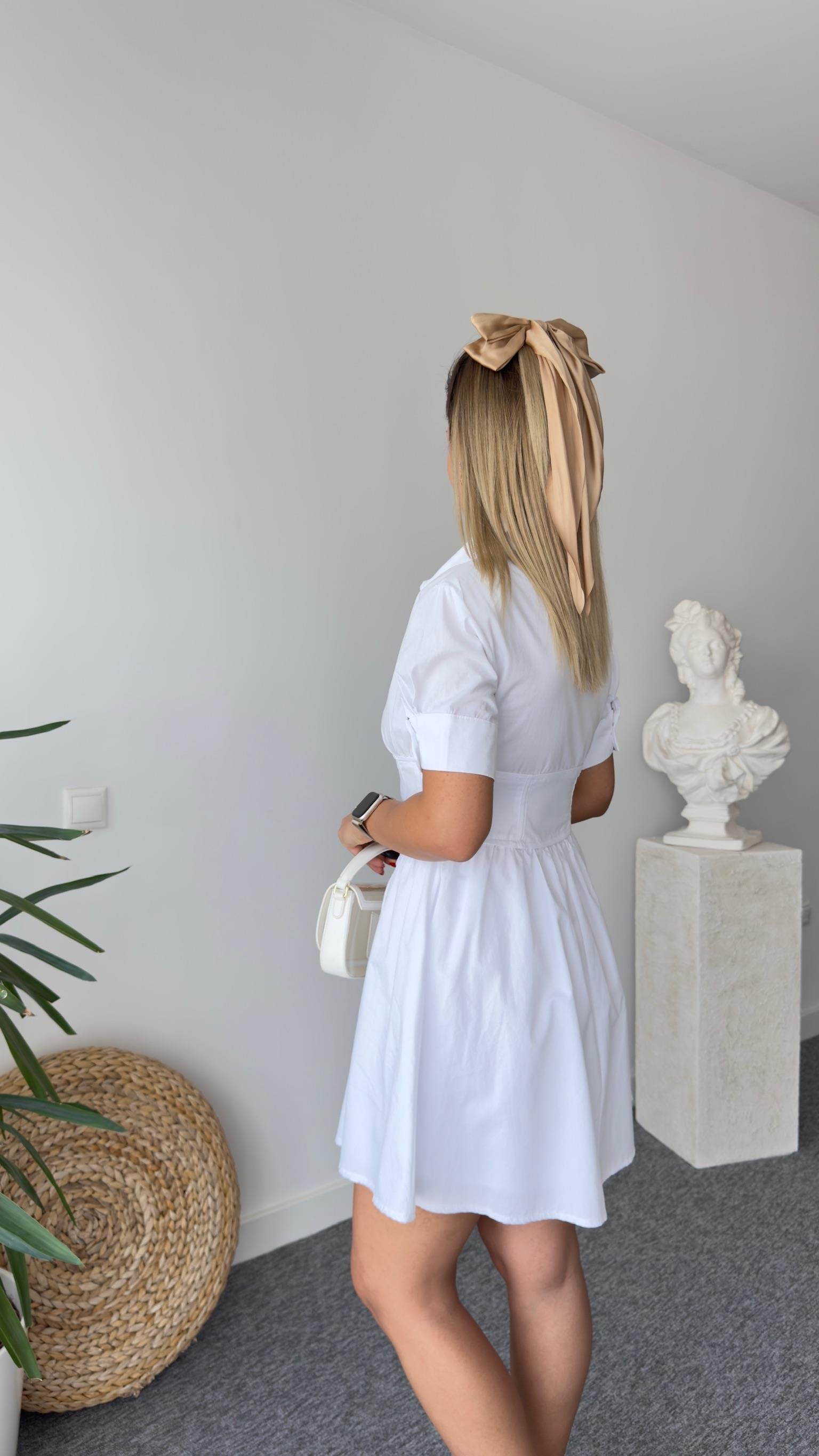 Bel Korse Detaylı Vatkalı Beyaz Poplin Elbise 