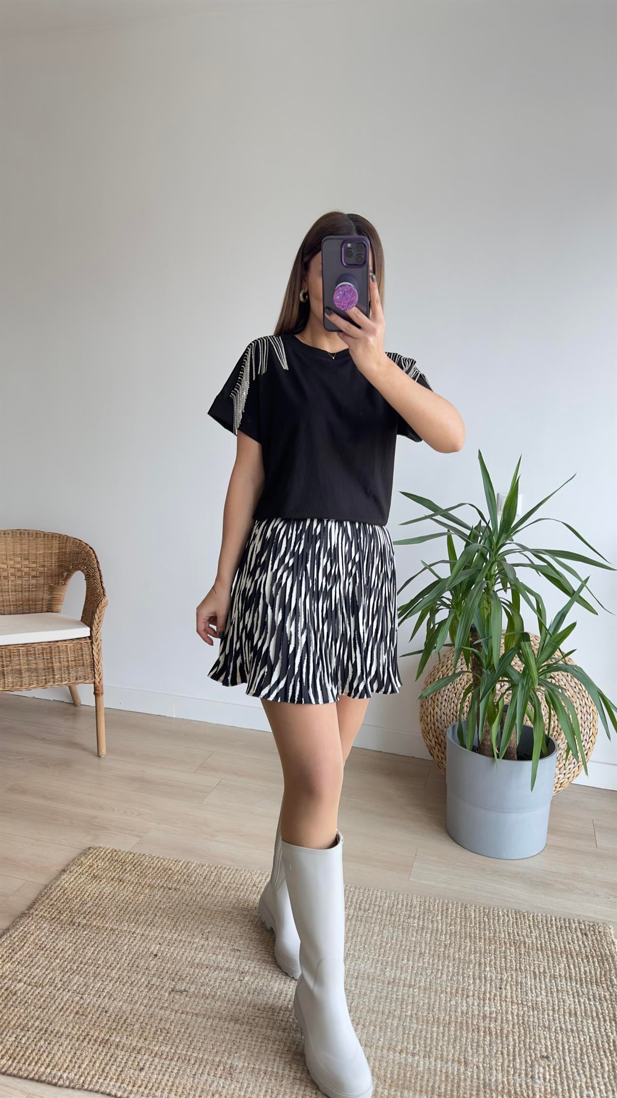 Duble Kol Taşlı Siyah Tshirt